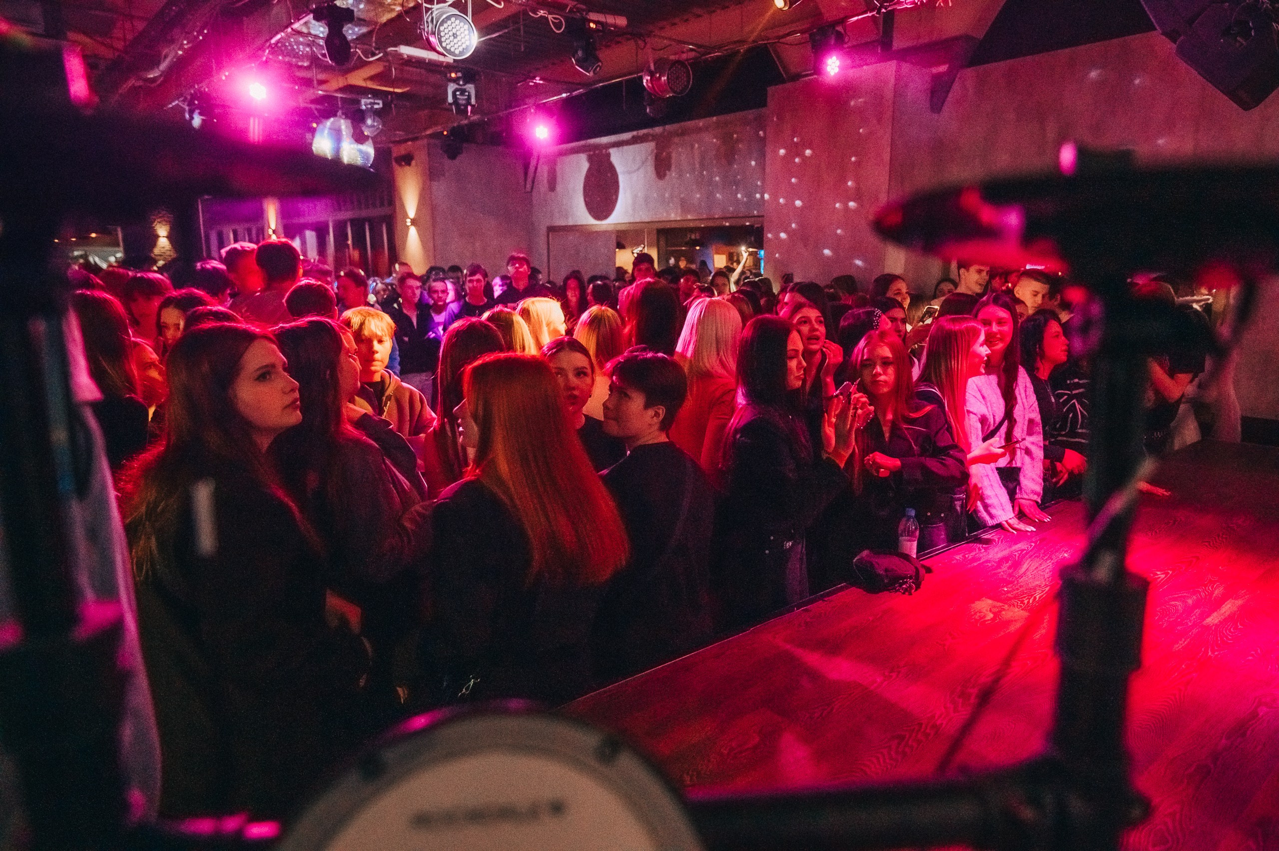 8 MARCH WOMENS DAY PARTY. Фотограф в Кемерово Владислав Шульц