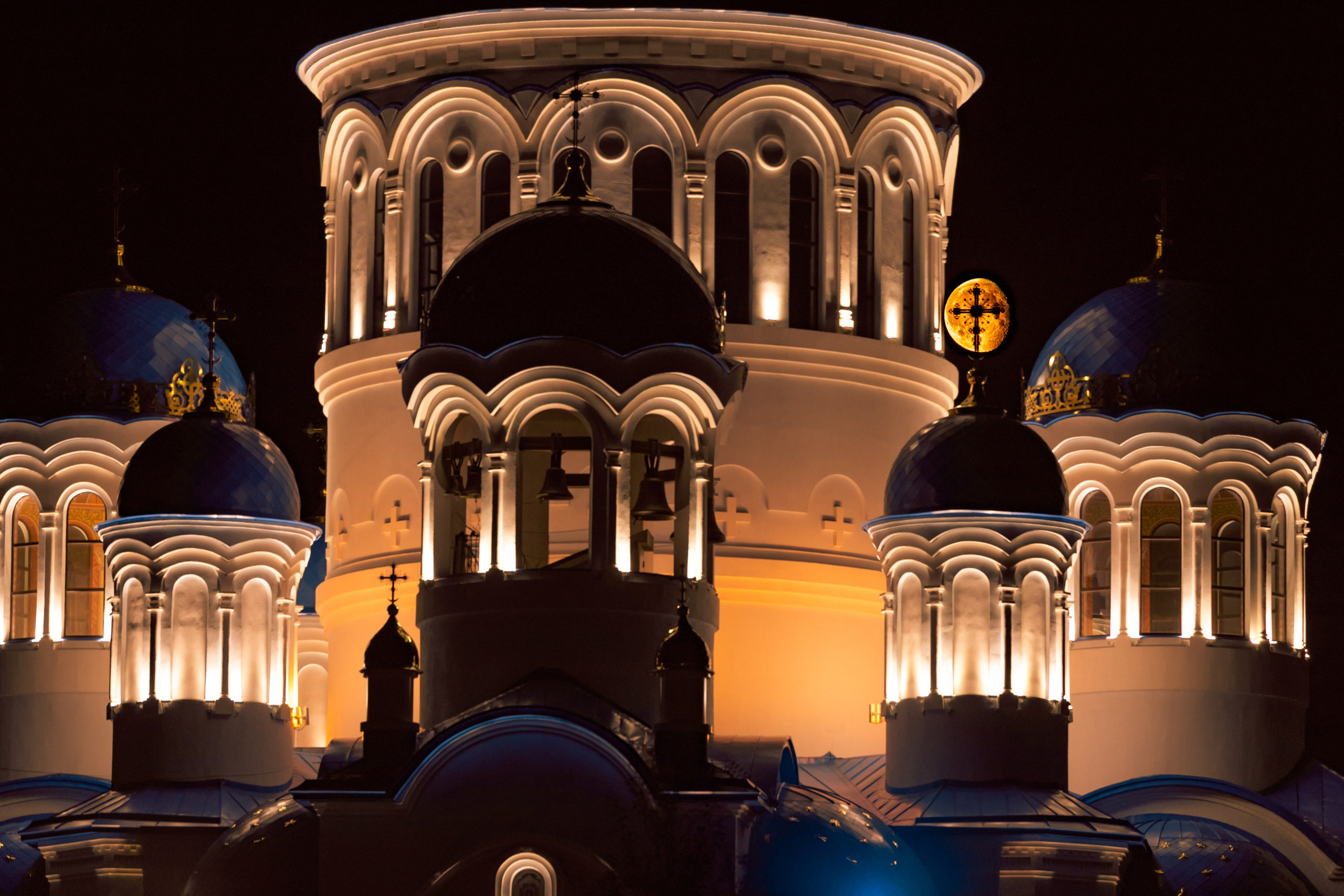 Город в ночи. Фотограф Елена Вишневская (Ушакова) Нефтеюганск, Сургут, Тюмень