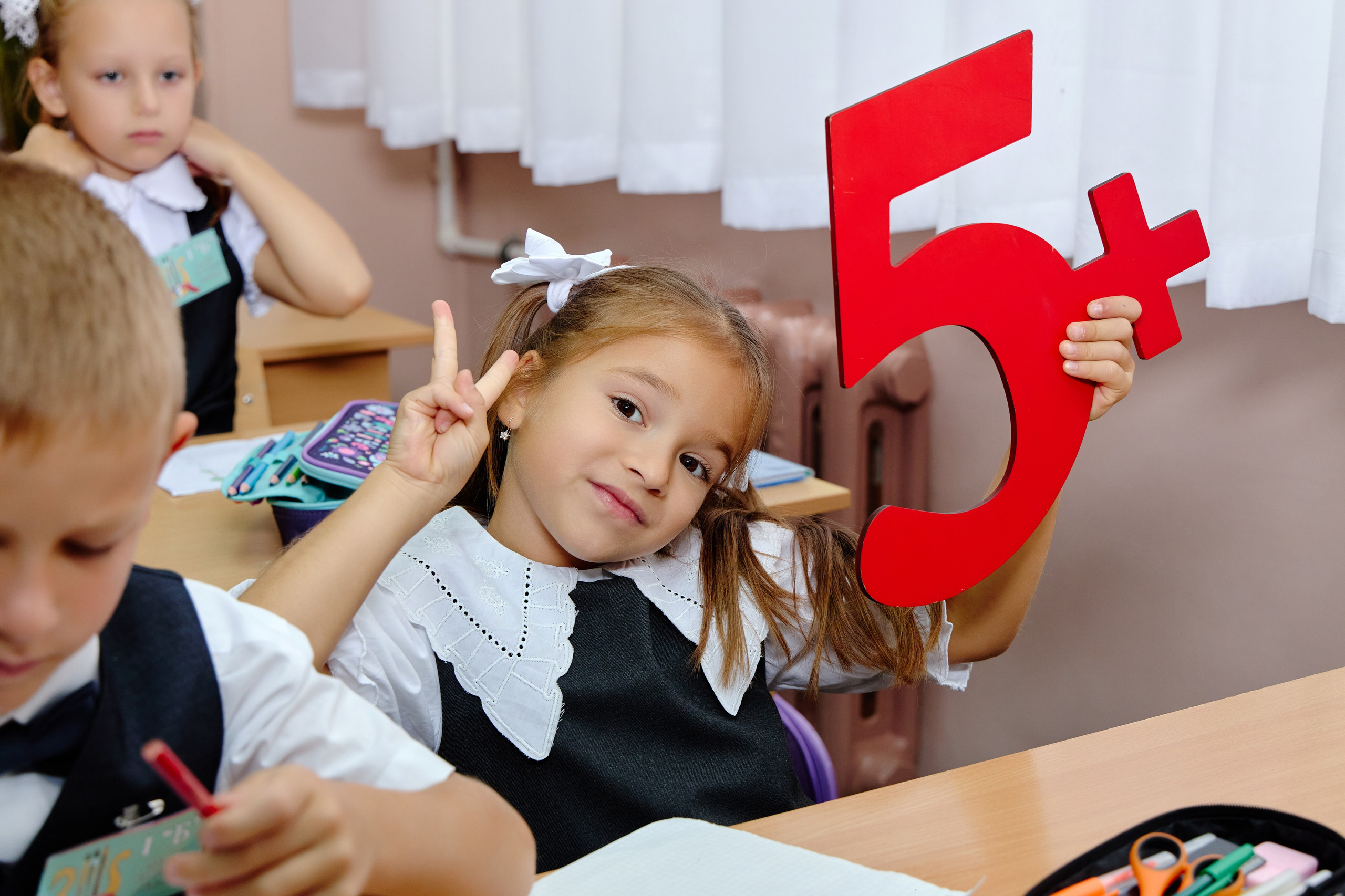 Сьемка репортаж в школе + проект Первоклашка. Фотограф Выпускные альбомы Таганрог Сергей Коробченко