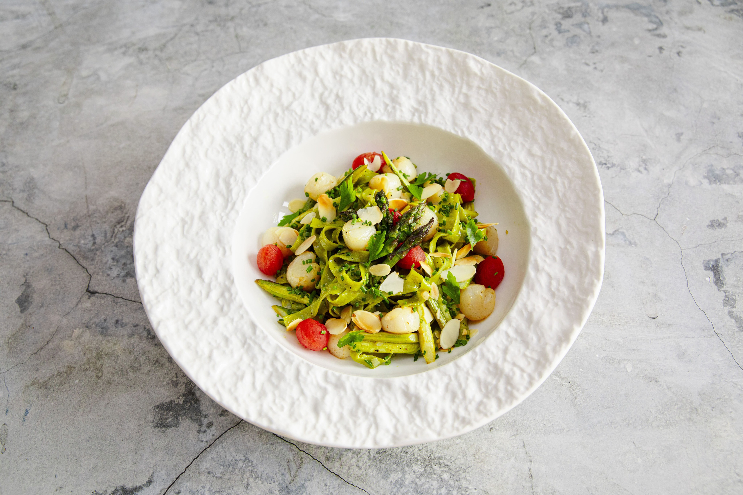 Художественная съёмка блюд с участием фуд-стилиста. Фуд-фотограф Илья Милоданов съемка в Москве и Московской области