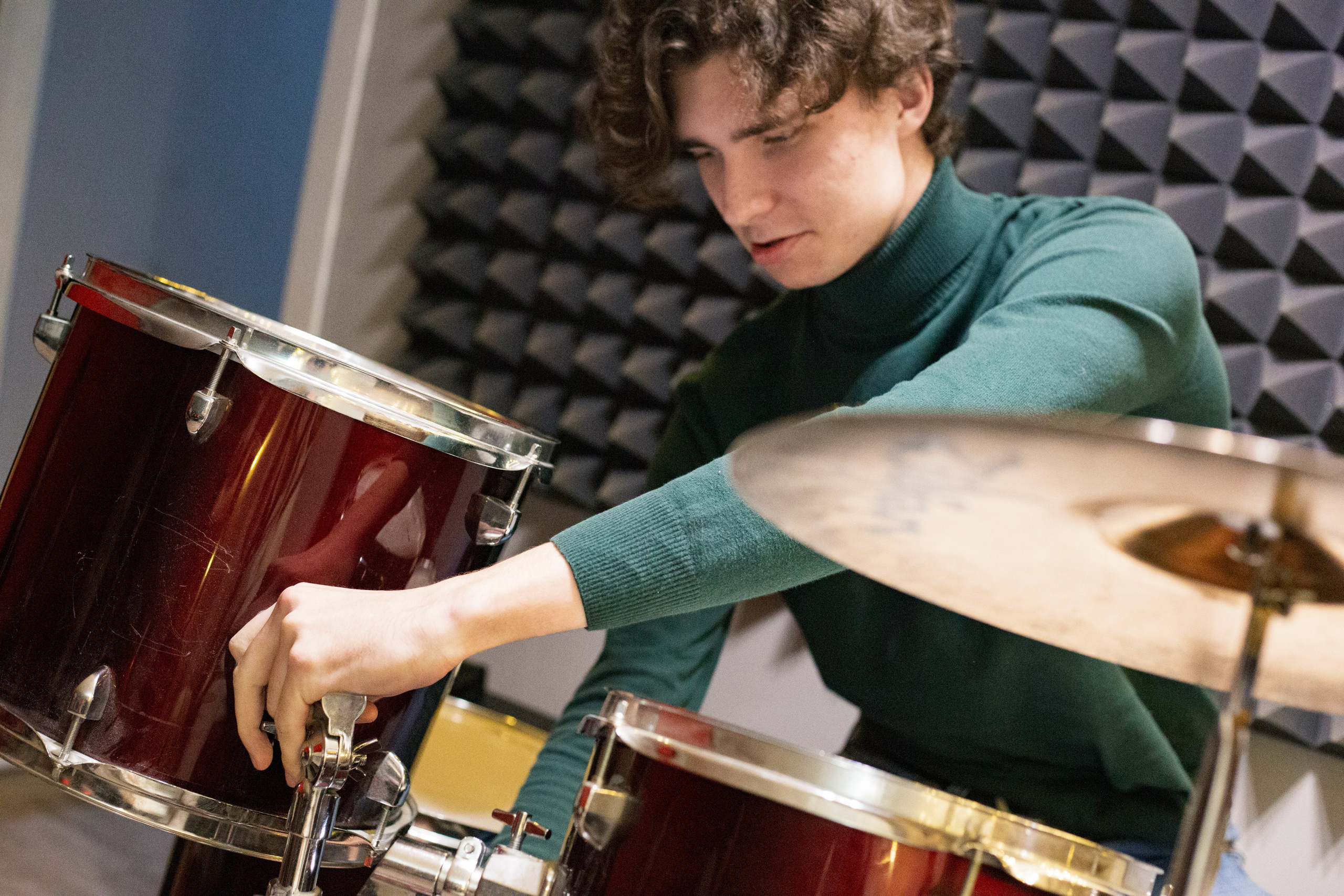 Мастер-класс в школе (барабан). Портретный фотограф в Москве Афанасьева Вера