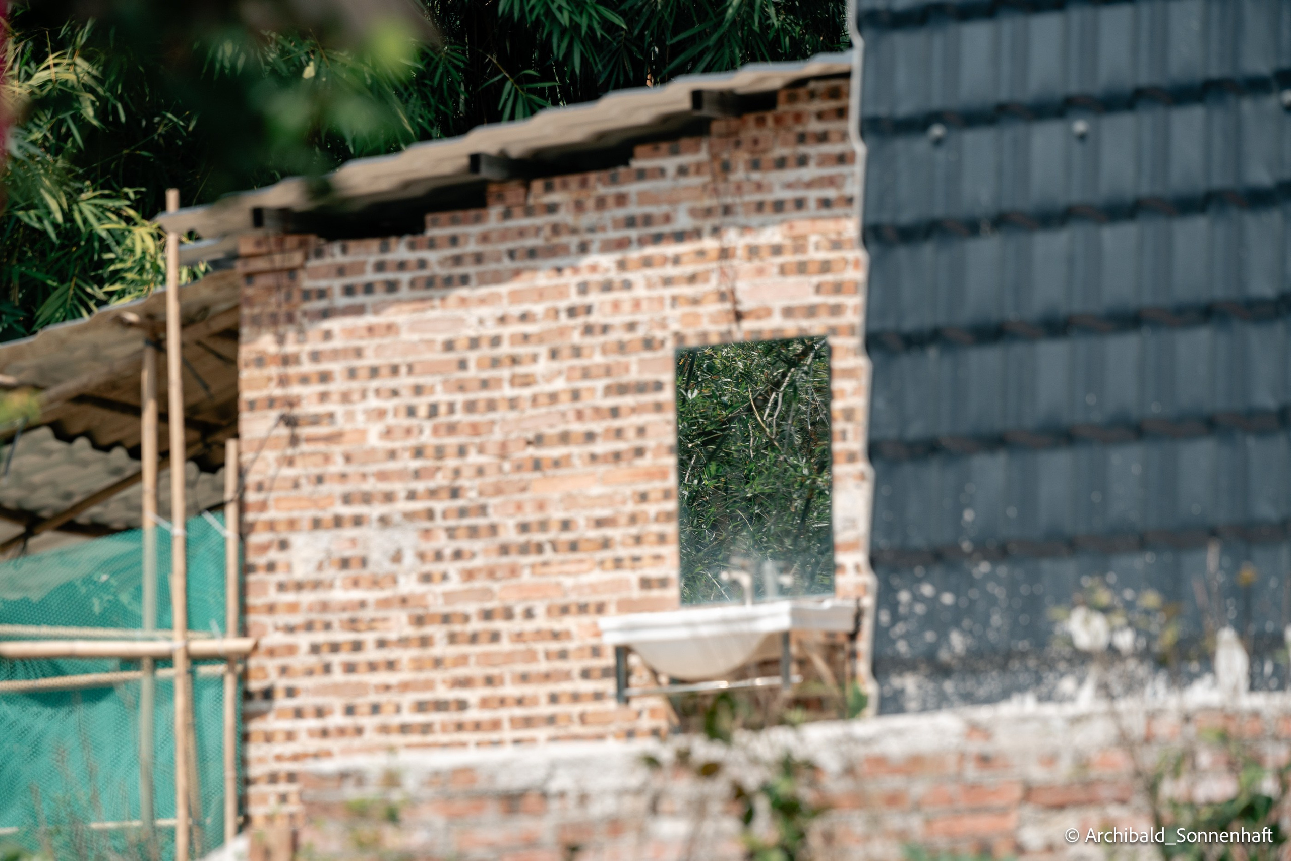 Weekend kayaking trip. Photographer in Guangzhou, China. Archibald Sonnenhaft