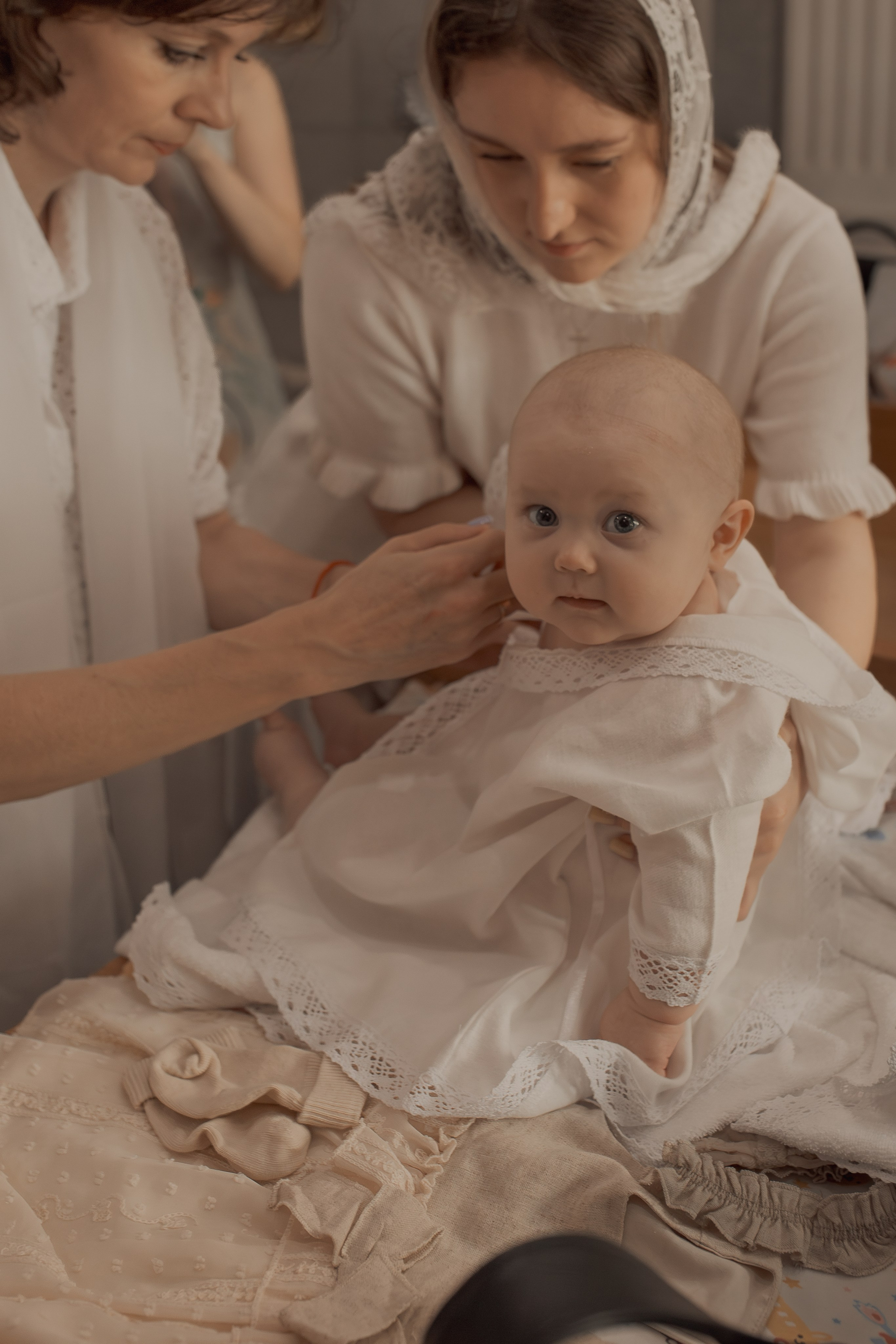 Крещение Валерии. Фотограф на Крещение и Венчание в Ташкенте