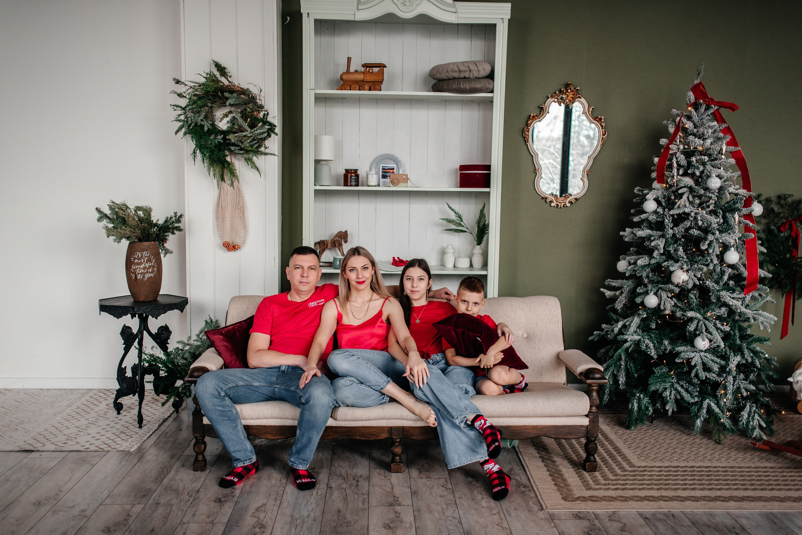 Новогодняя семейная, 2024. Главная