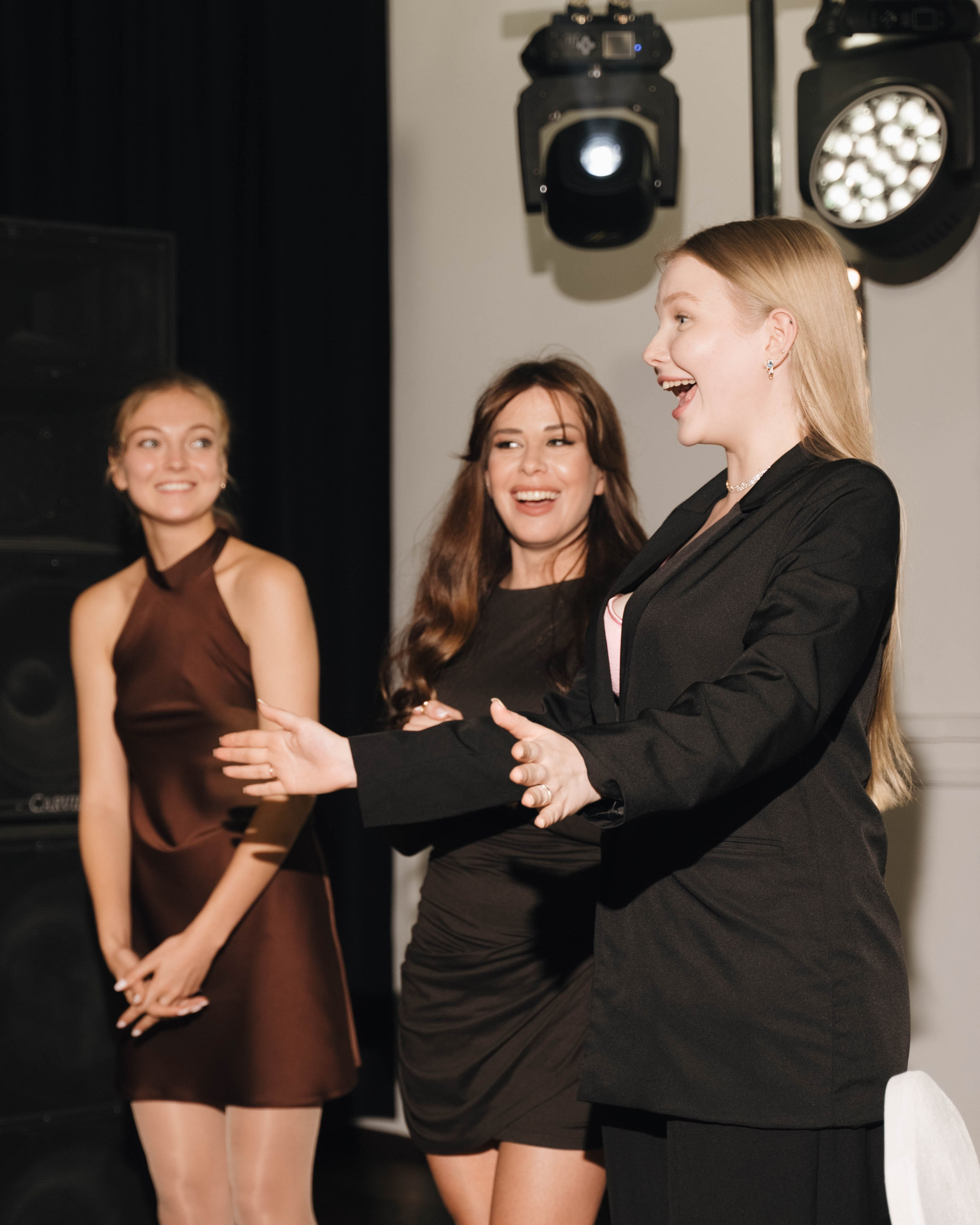 ЛЮБОВЬ, СМЕХ И МНОГО ТАНЦЕВ. Фотограф в Тюмени Марьяна Чирикова