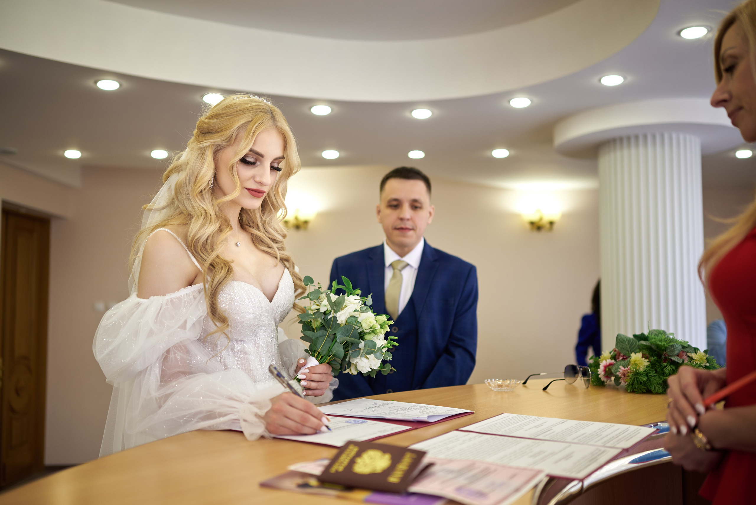 Фотограф Старый Оскол, Губкин. Свадебная фотосессия, доступная цена. Профессиональный фотограф Старый Оскол, Губкин — свадьба, венчание, крещение, юбилей и день рождения