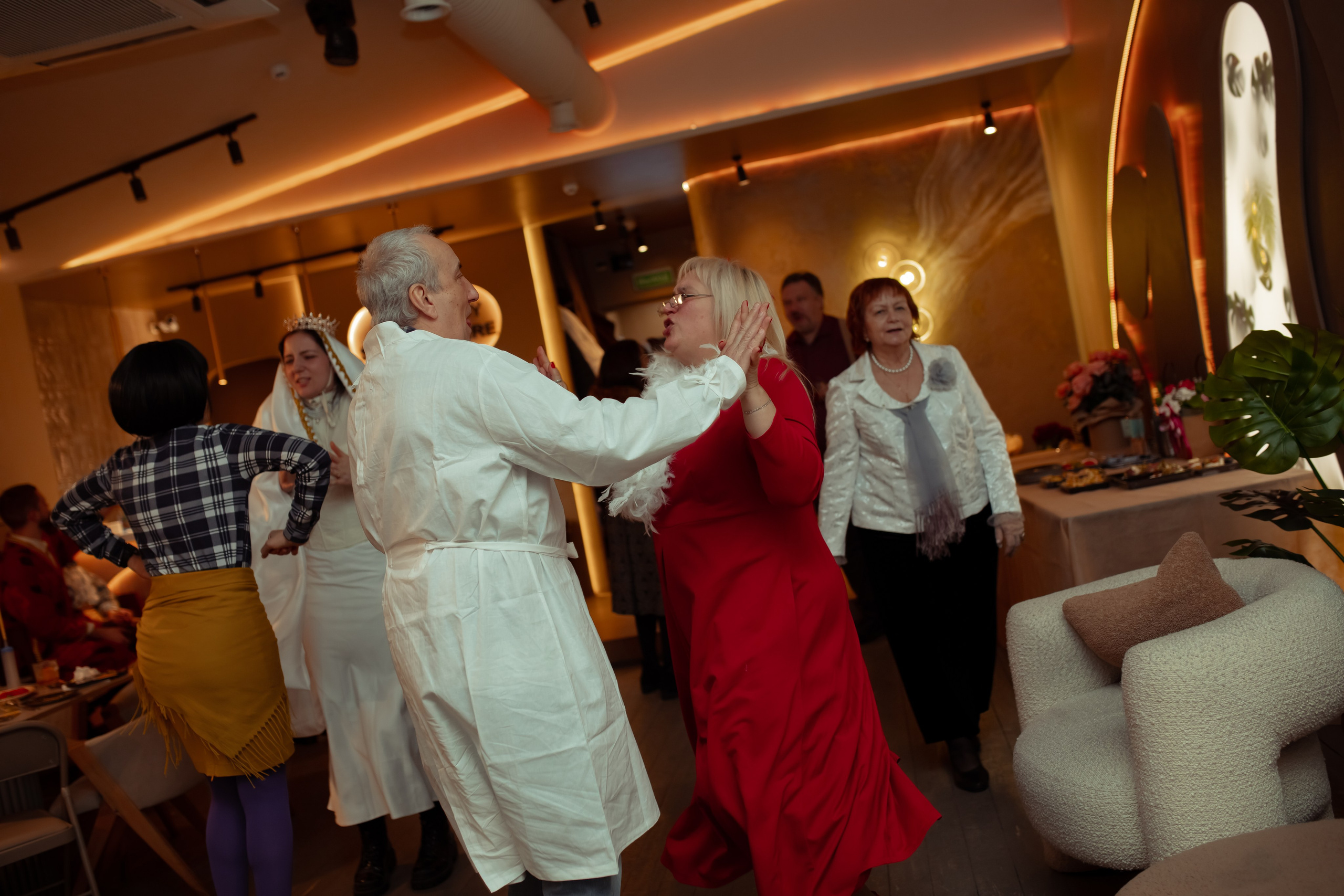 Юбилей Анны в стиле Гайдая. Семейный и детский фотограф в Москве Дорогова Екатерина