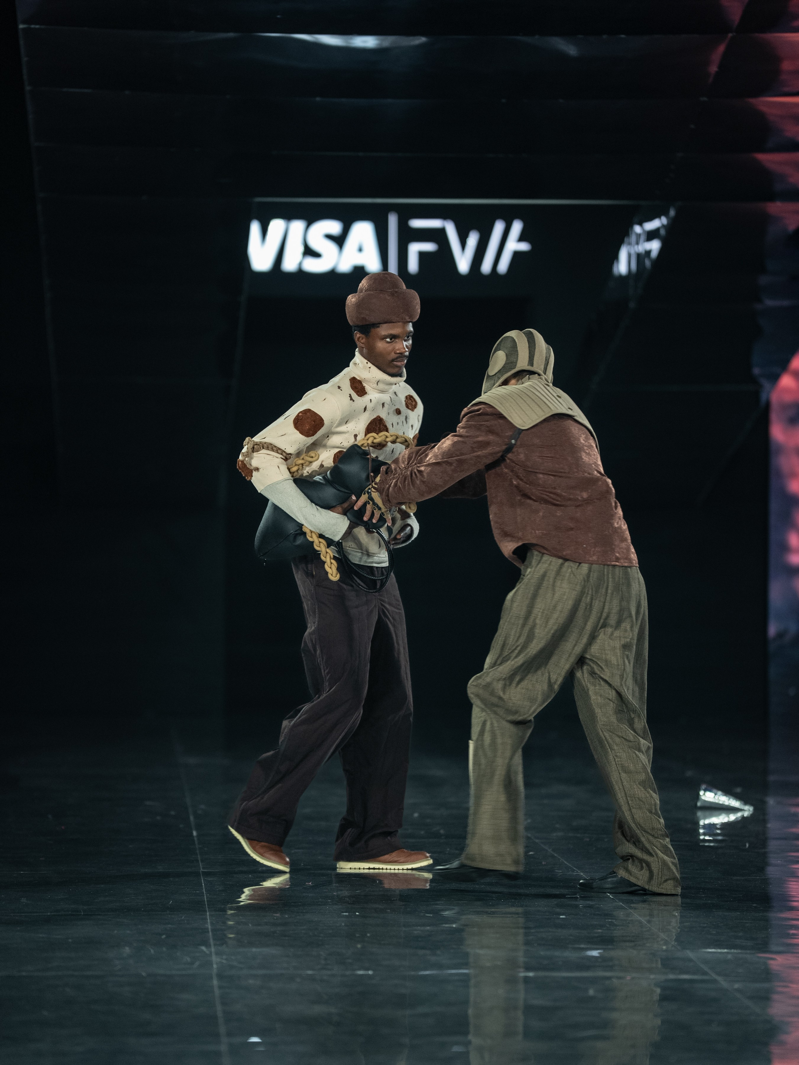 Visa Fashion Week Almaty Pre-Fall 2026 GAZHAIYIP. Сайт Алматинского НЮ АРТ, будуар и фэшн фотографа Дениса Карпенко