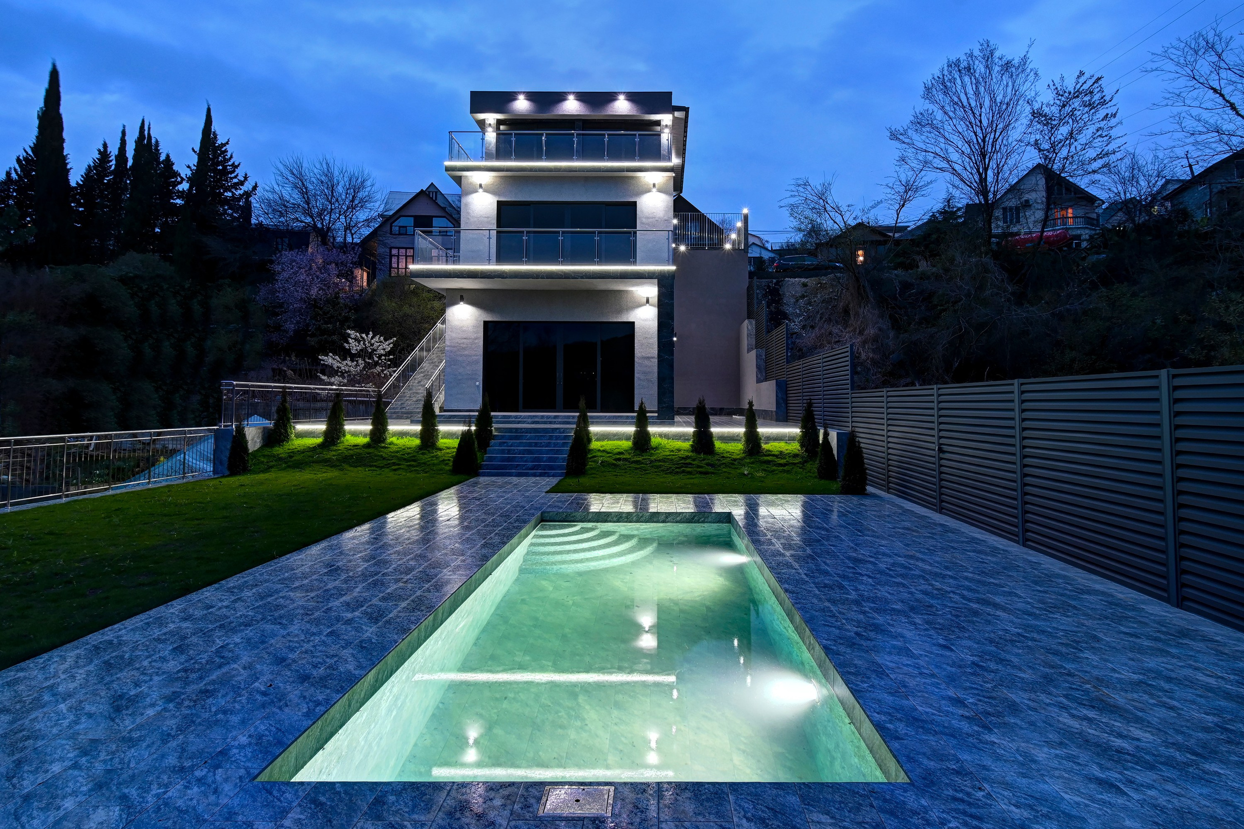 Ночная съемка объектов недвижимости. Интерьерный фотограф в Сочи | Роман Сусленко