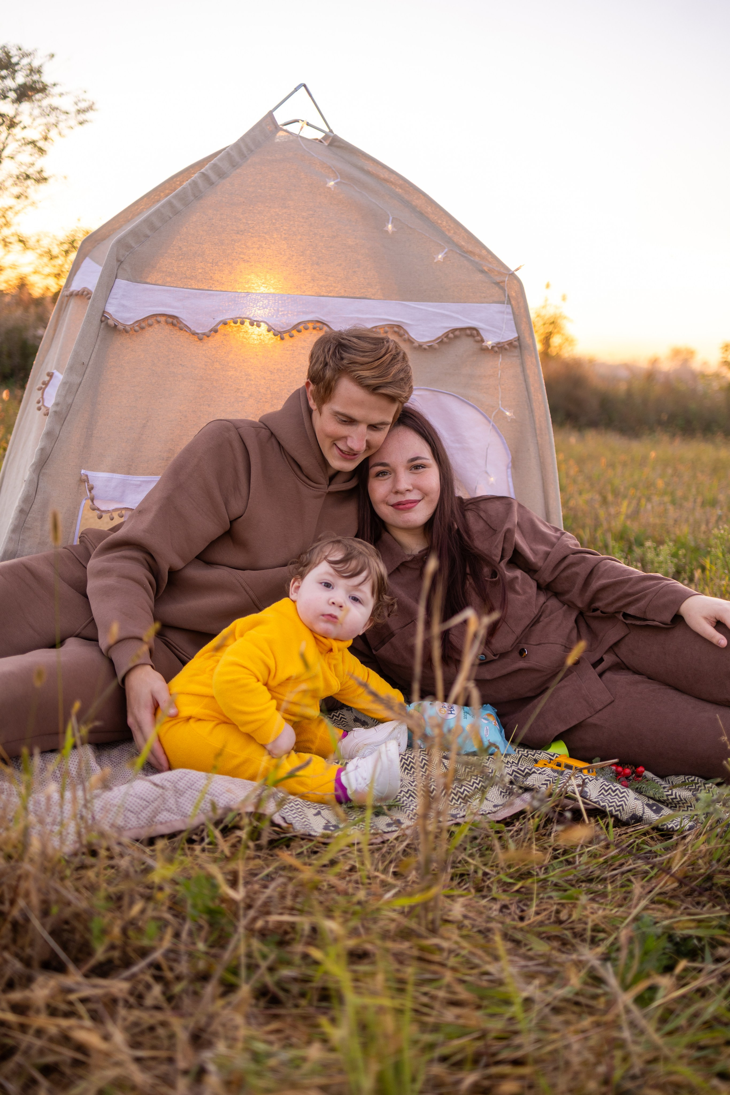 Ангелина с семьей. Семейный фотограф в Дзержинске Наталья Лаэтина