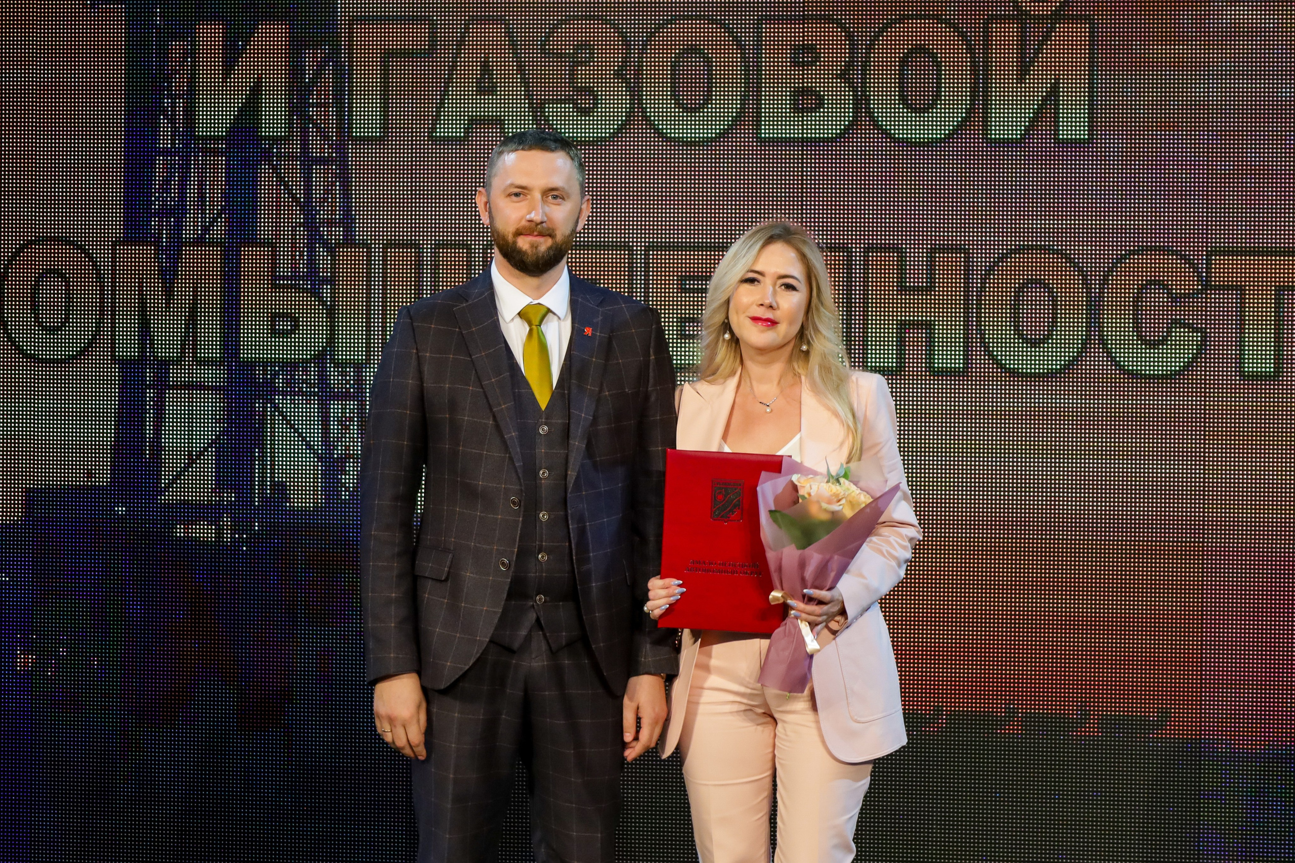 Награждение ко дню работников нефтяной, газовой и топливной промышленности. Фотограф в Губкинском | Александра Артамонова