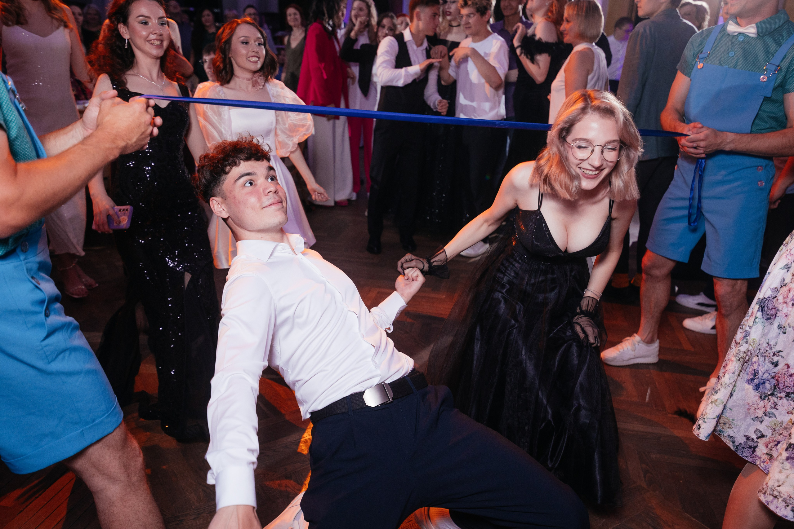 Выпускной 11 класс. Фотограф Крохин Олег