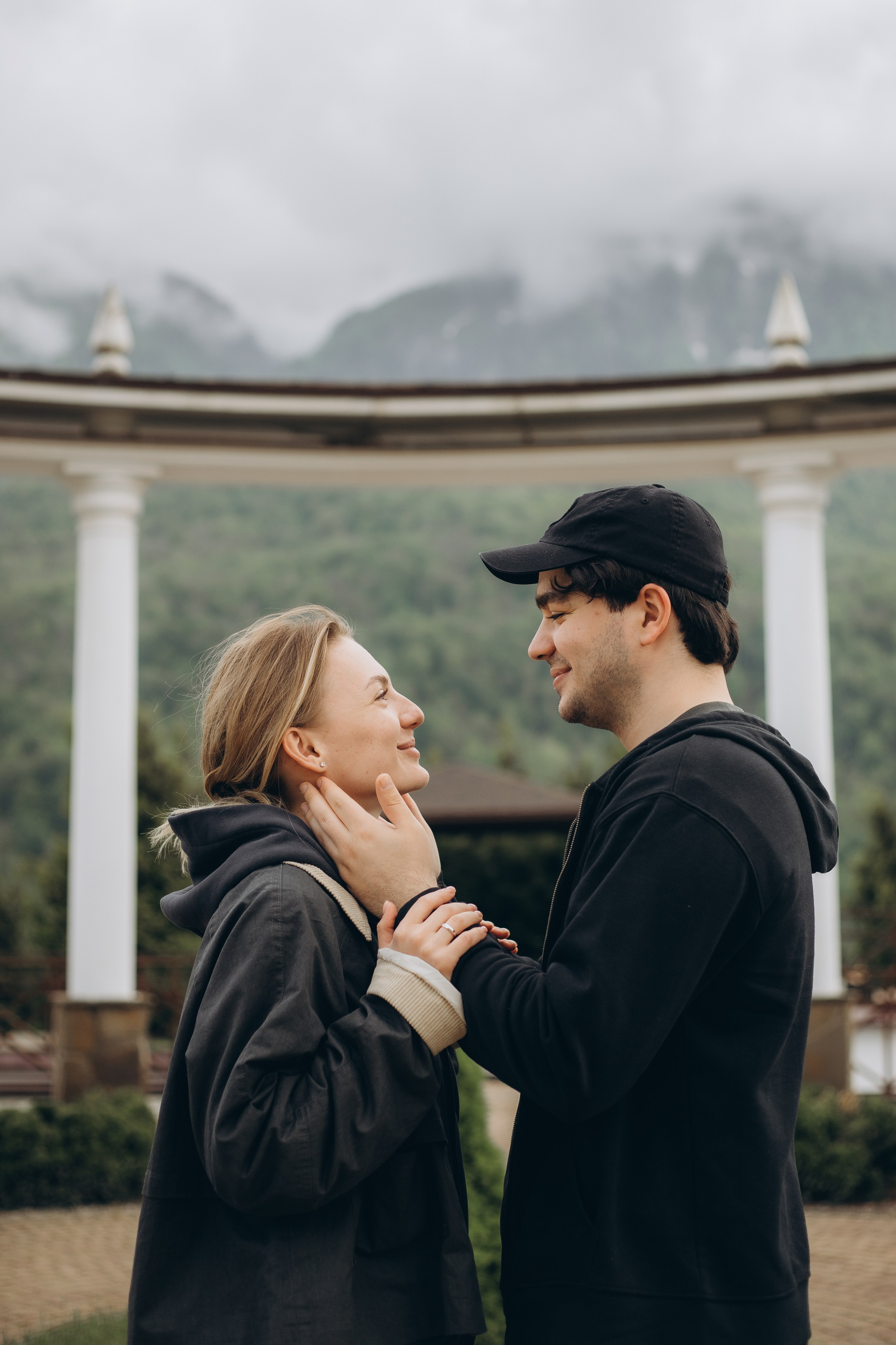 Фруктовый сад. Семейный и свадебный фотограф Сочи Адлер Сириус Красная поляна