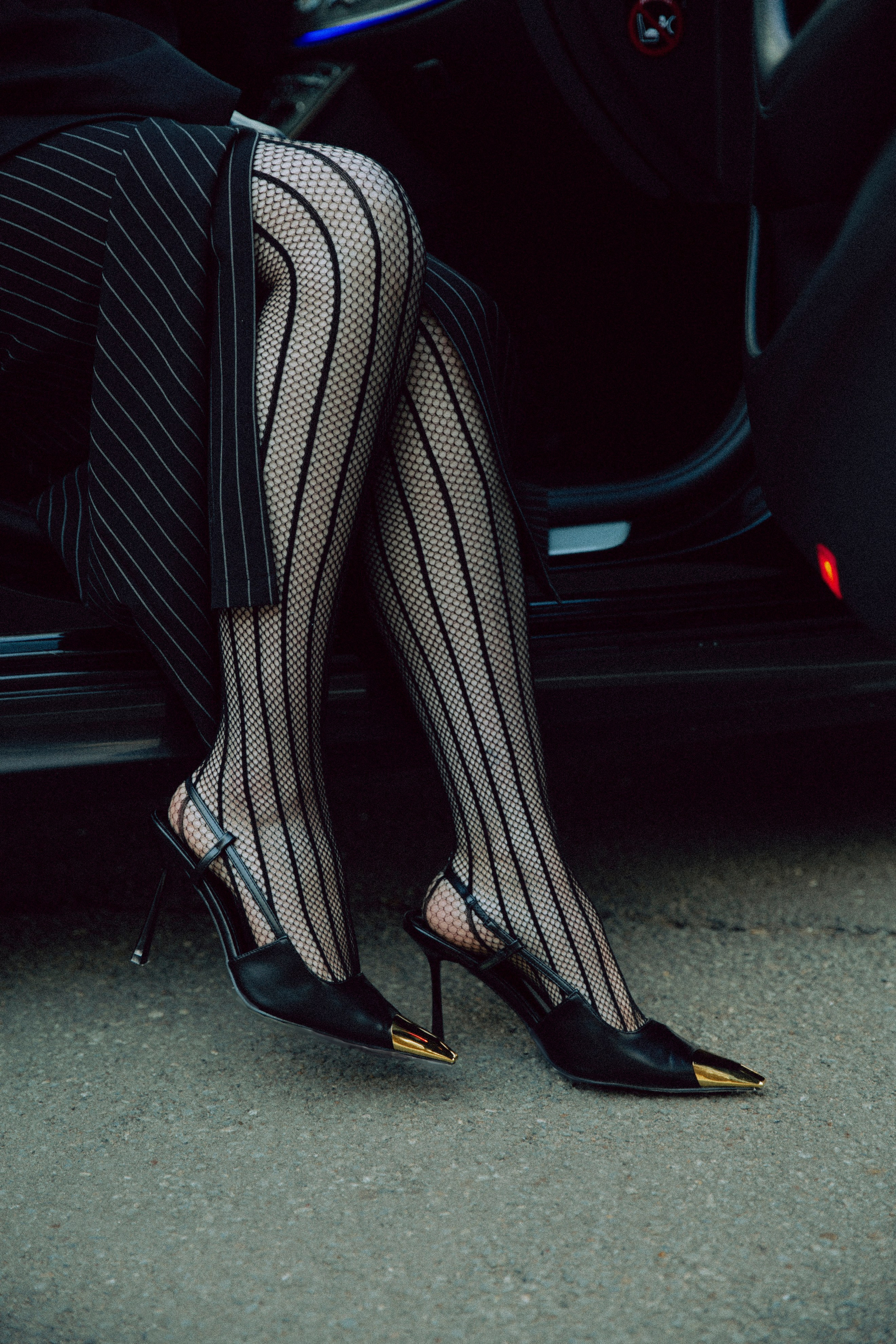 Марина. По следам Хельмута Ньютона. Евгения Мусатова — женский фотограф. Работаю в республике Удмуртия. Выезжаю на съемки в другие города