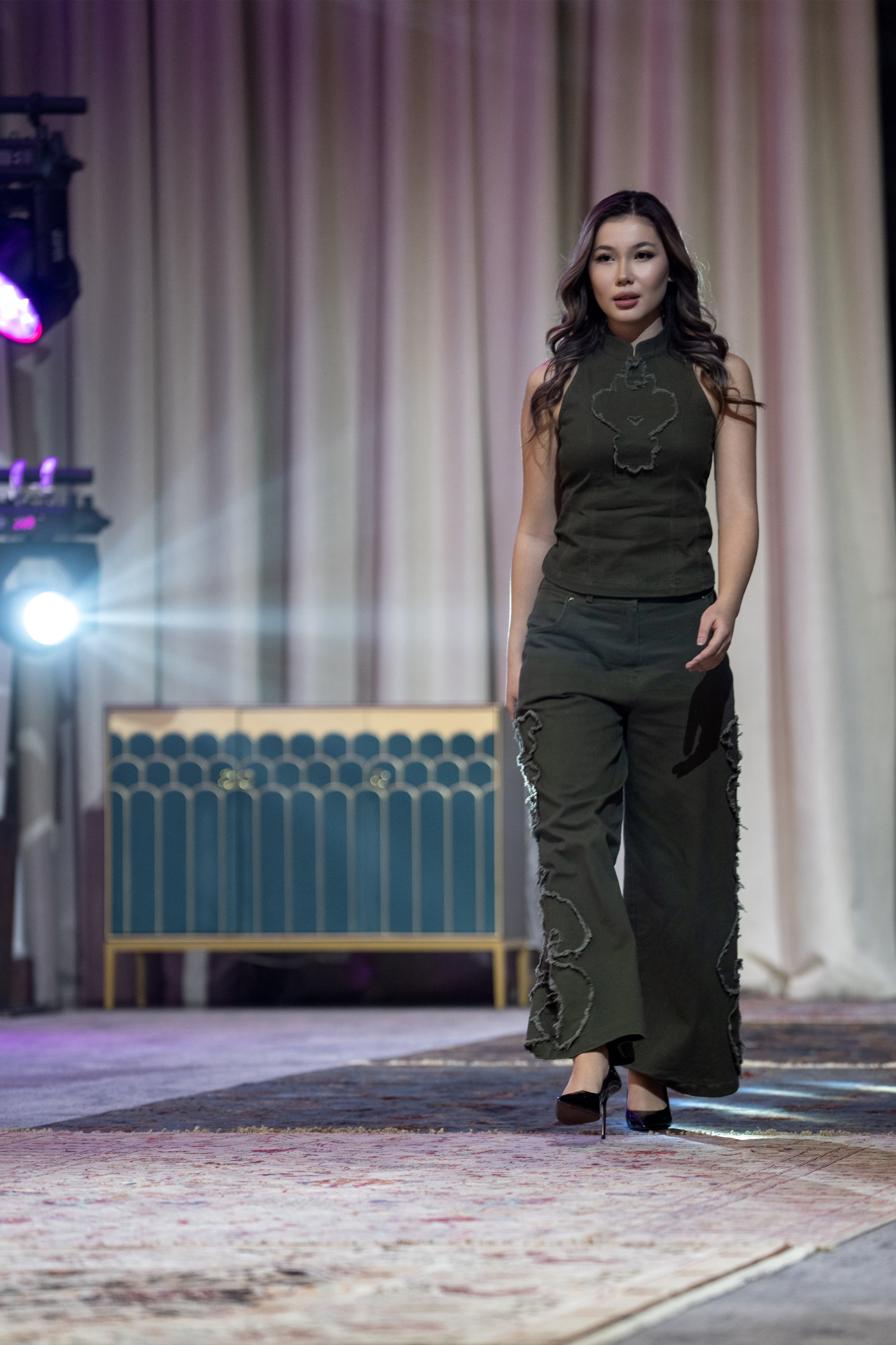 Zhamby. Сайт Алматинского НЮ АРТ, будуар и фэшн фотографа Дениса Карпенко