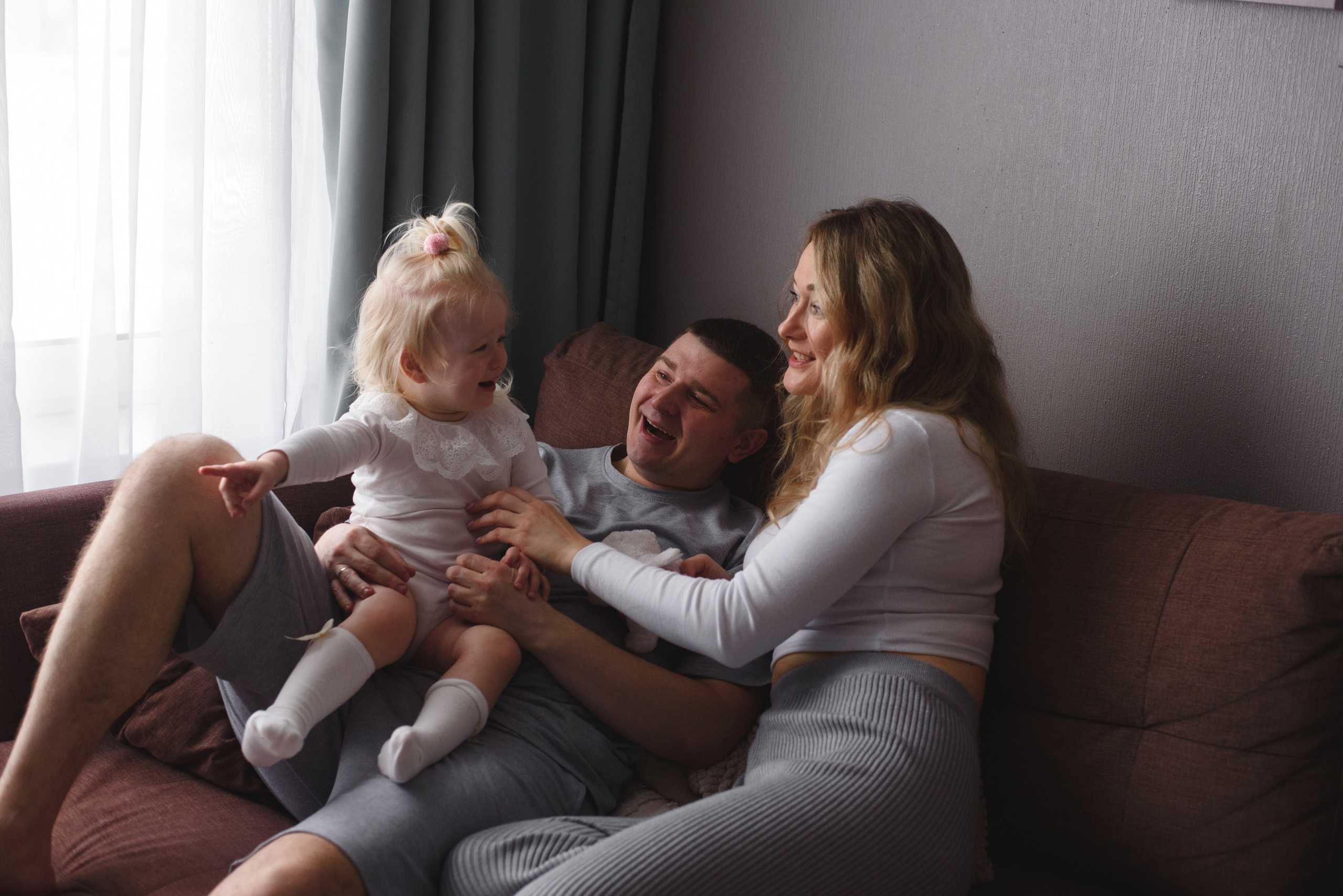 Home photo shoots in Montenegro. Photographer of newborns and children up to a year in Montenegro