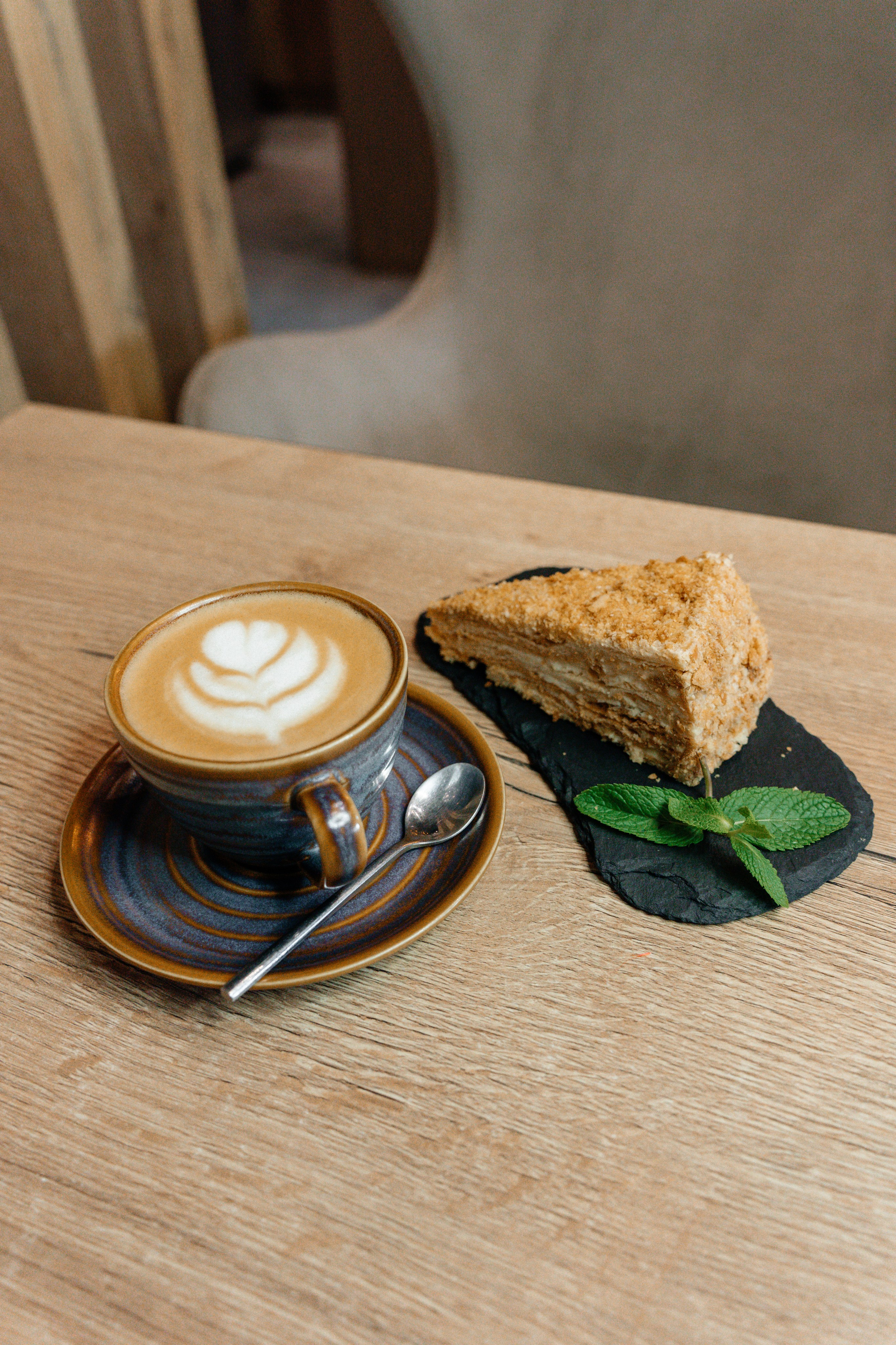 Контент- съёмка для кофейни «ЗАРЯД». Ваш семейный фотограф в Минске — Вика Трегубова