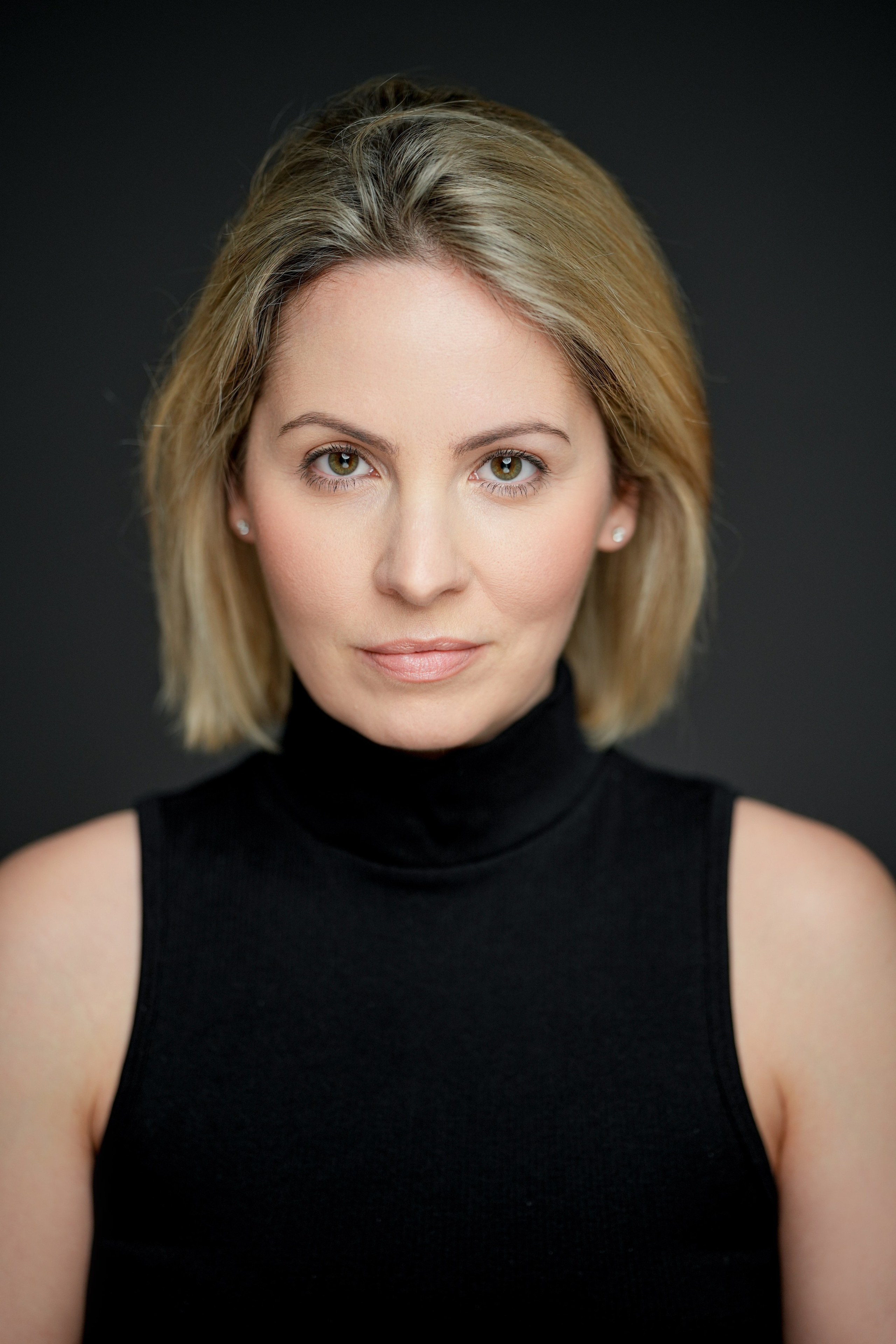 Актриса Елизавета Олиферова. Портретная съемка в Москве, студийный фотограф Игорь Фомин