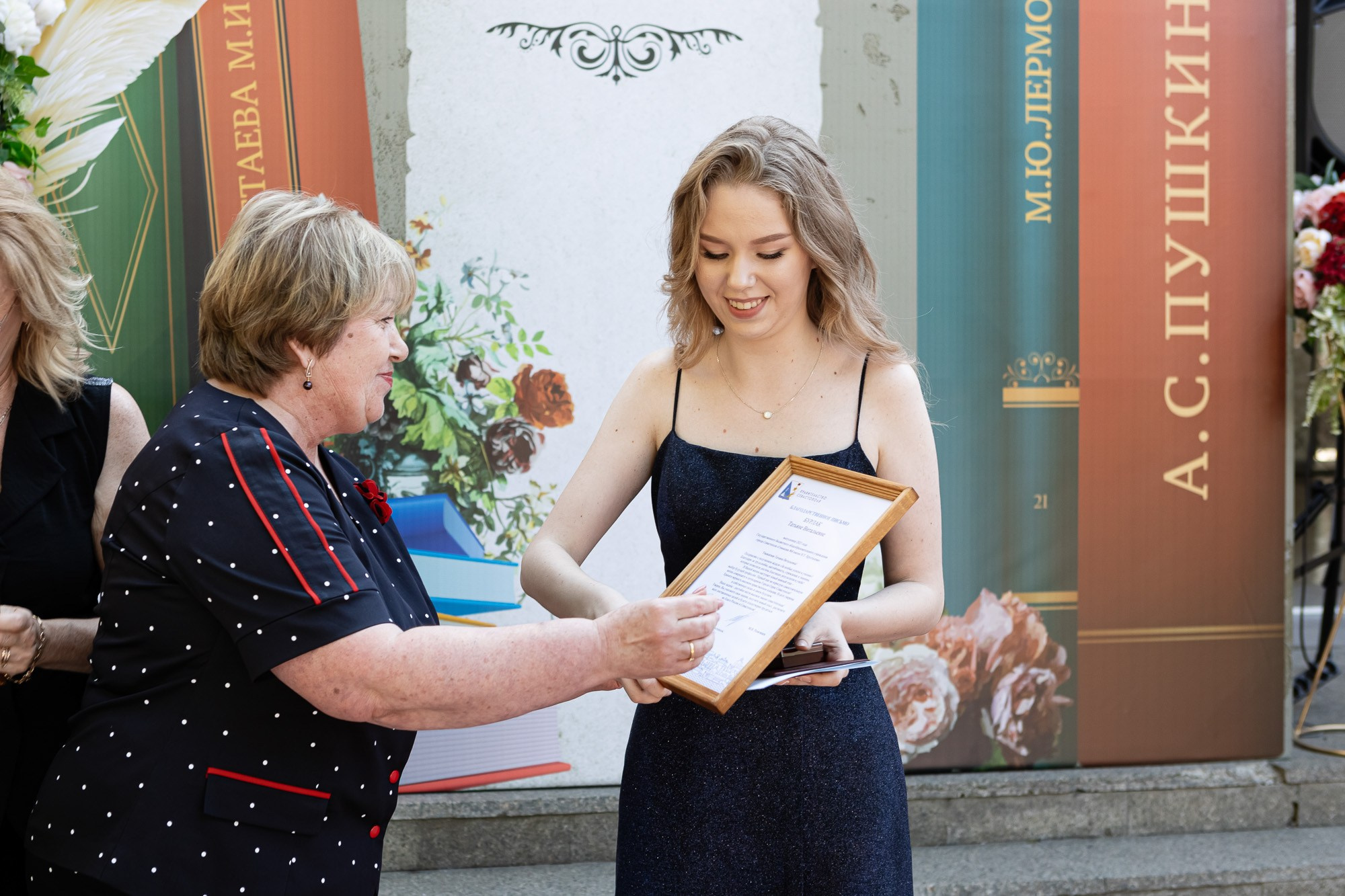 Фотосъёмка выпускного в школе. Свадебный фотограф, фотосъемка в Крыму, Севастополе, Симферополе, Ялте