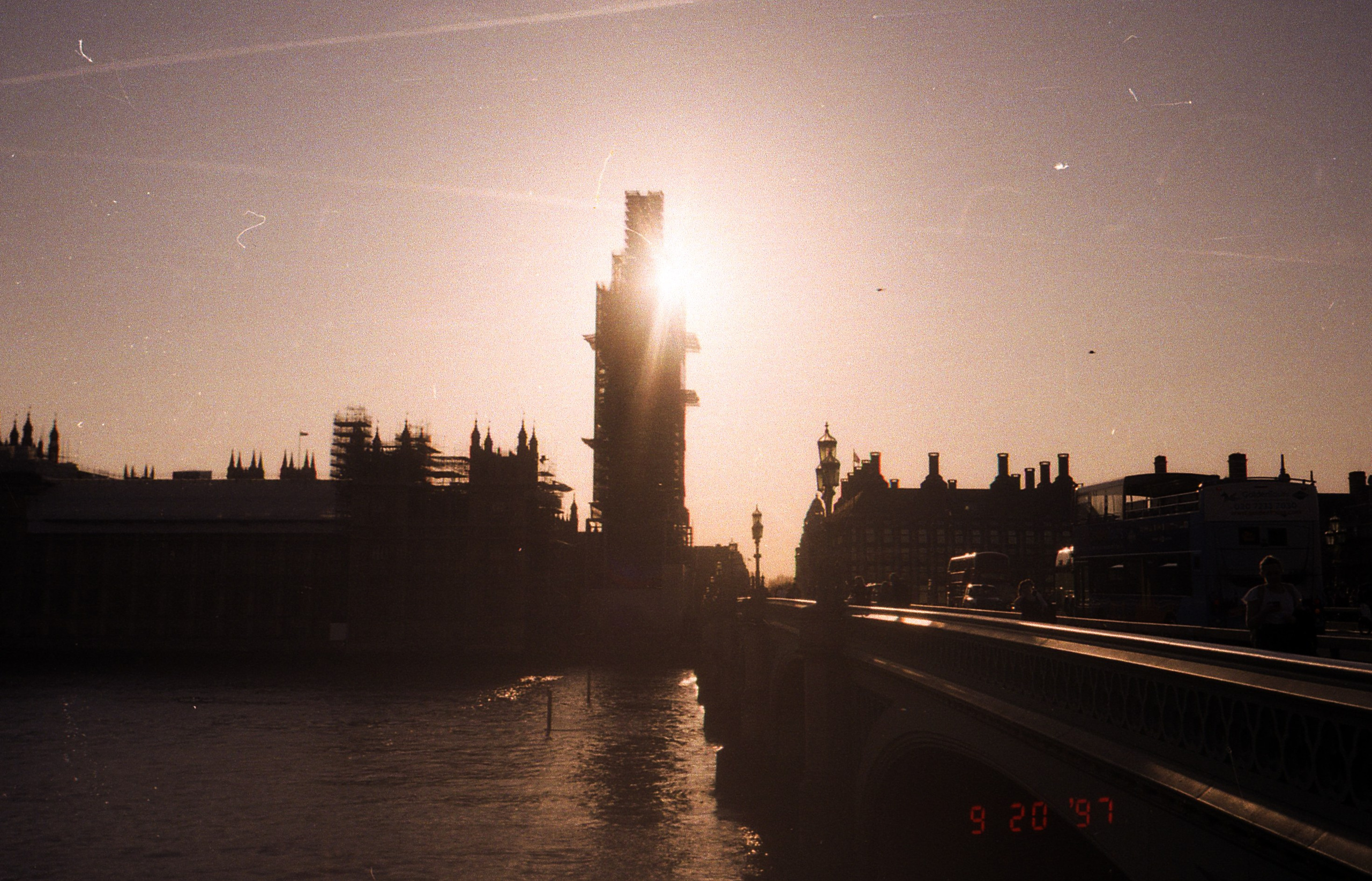 Analog London. Iraogo