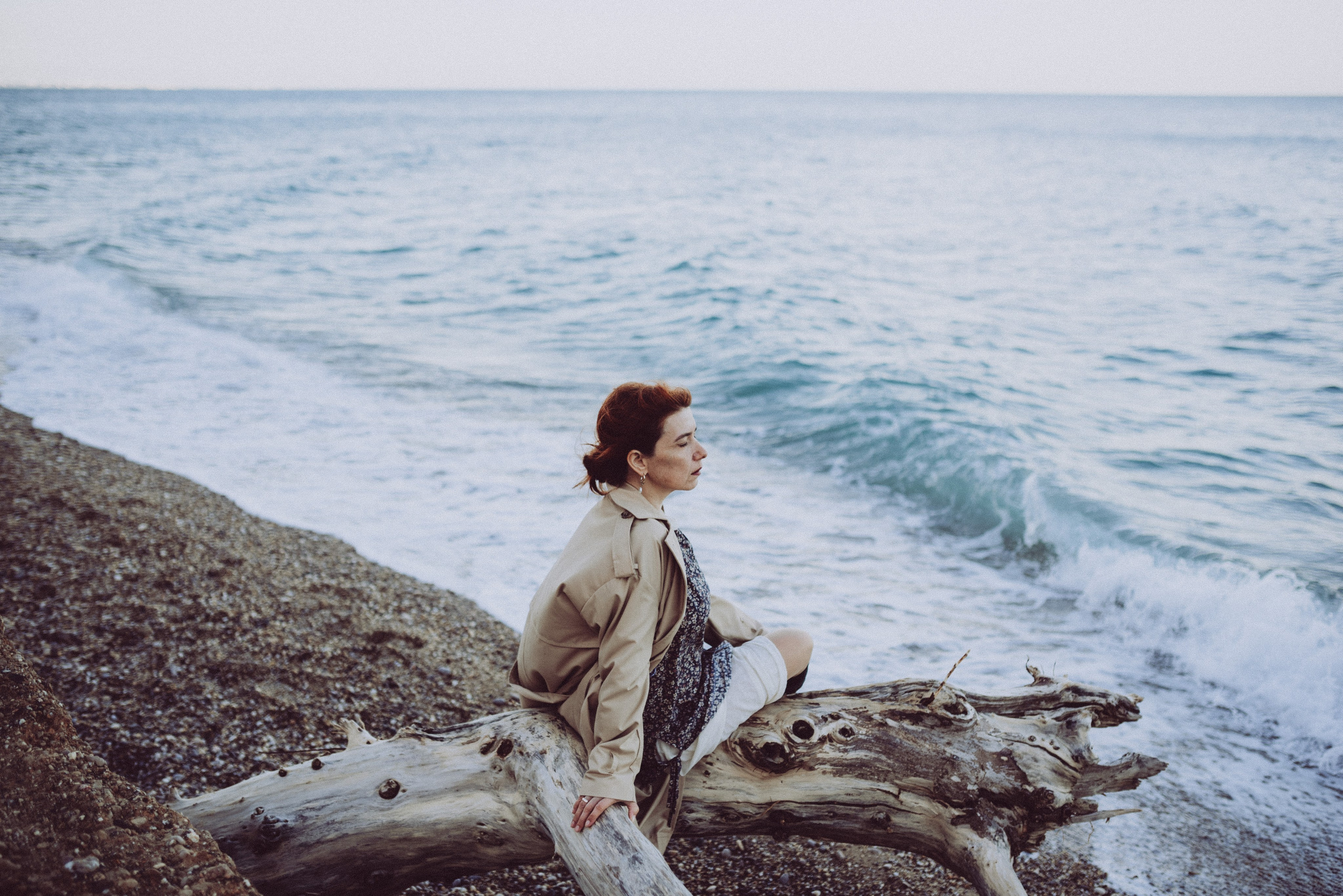 Фототерапия. Лена на пляже