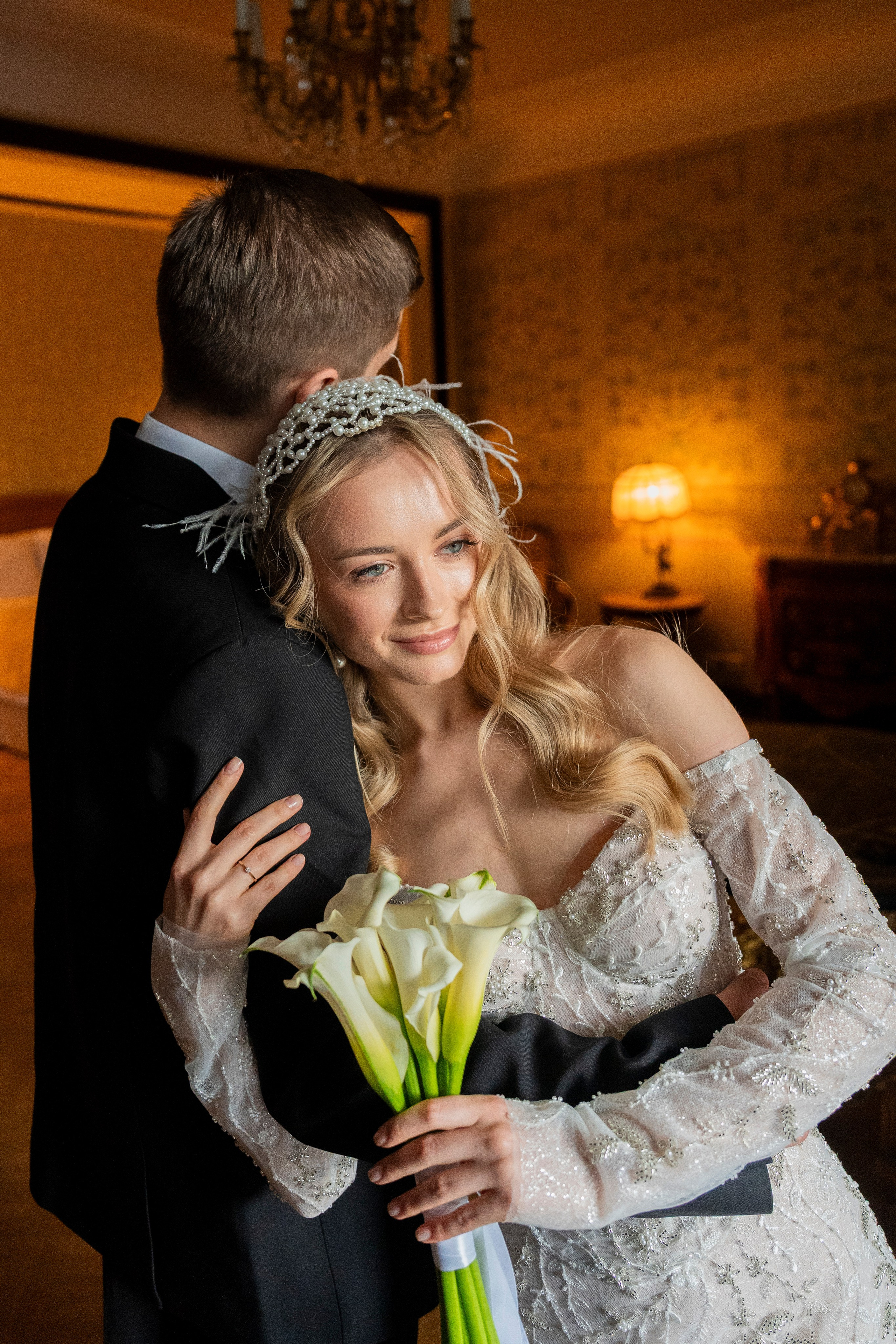 Свадебная фотосессия в отеле Метрополь. Свадебный фотограф в Москве Анна Полушина