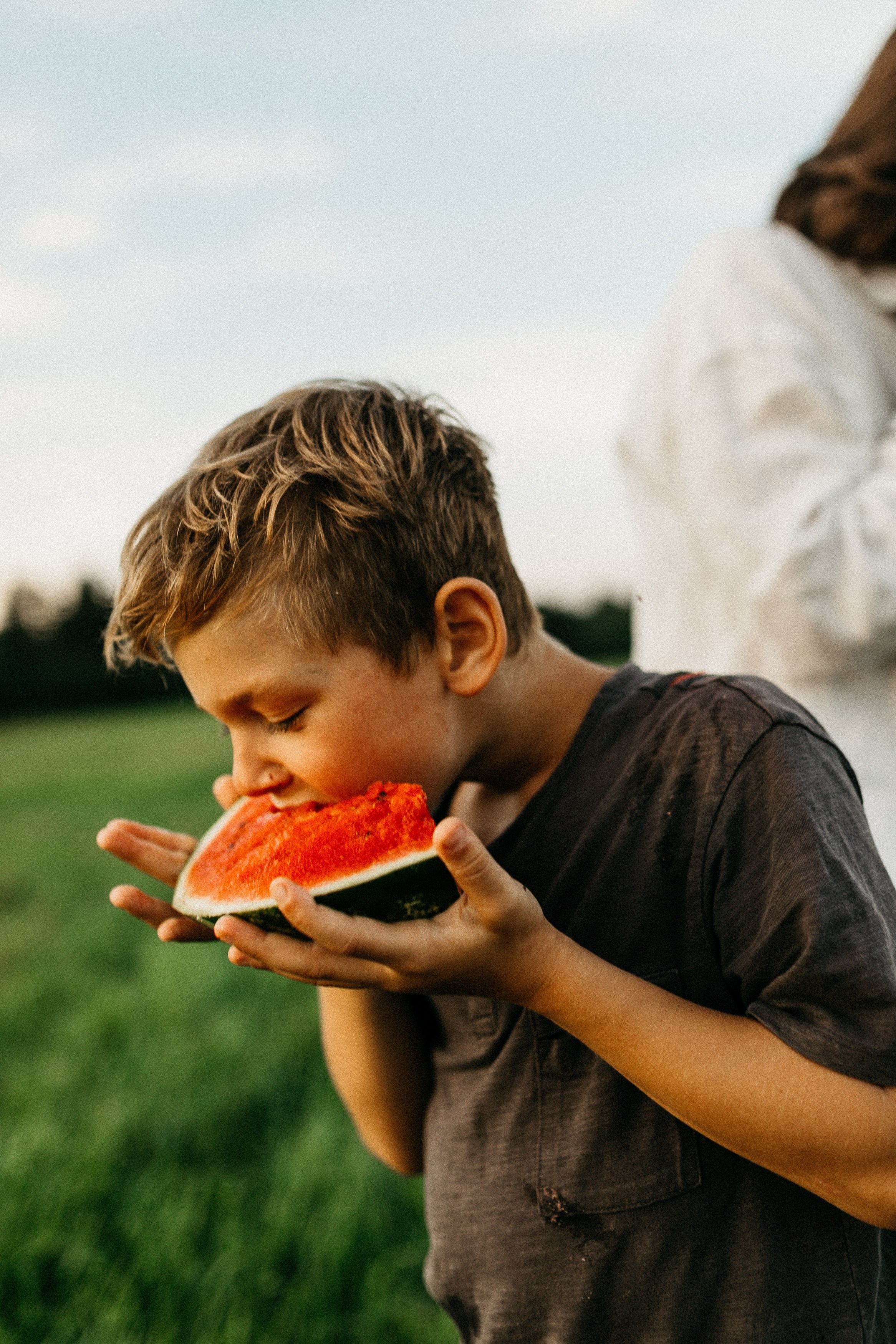 Фотосессия с красными мячами. Семейный фотограф Маша Тимофеева | Москва
