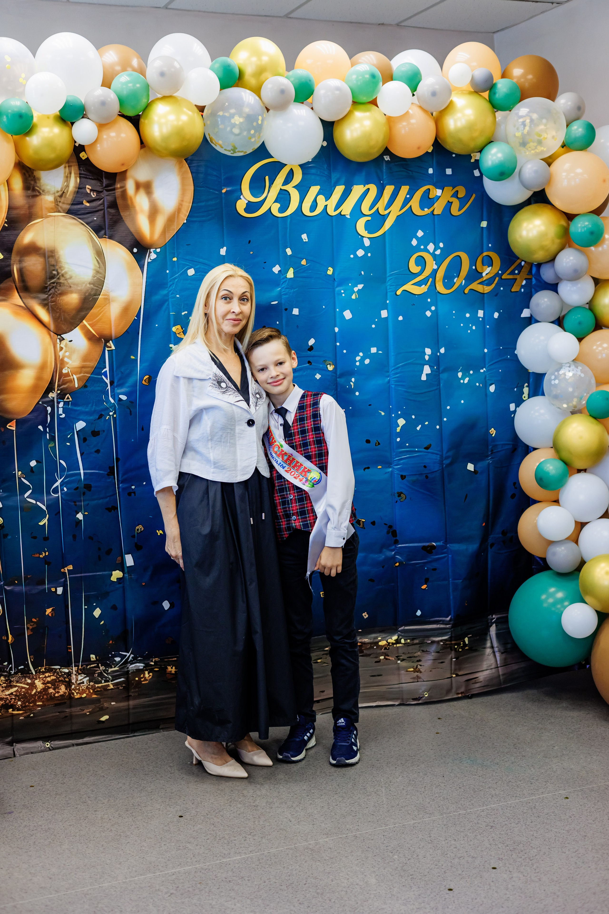 Выпуск 4а 25школа'24 год. Свадебный и семейный фотограф в Армавире