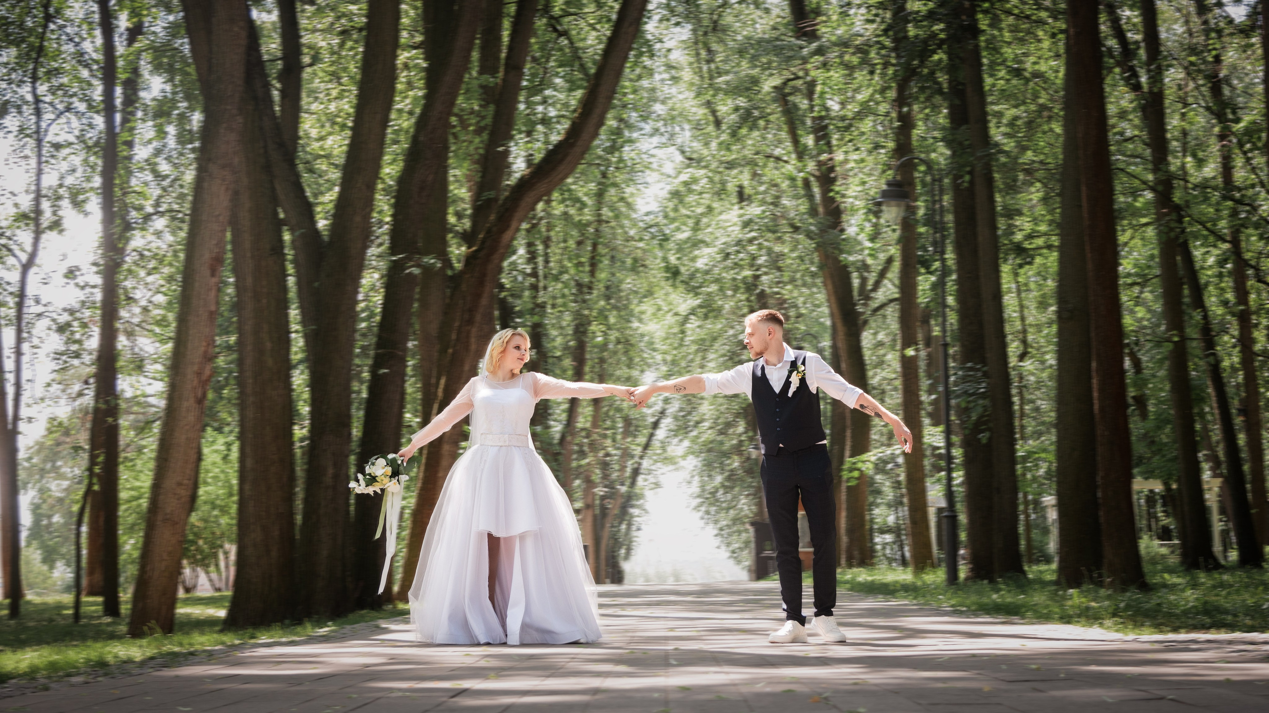 Денис и Ольга. Команда фотографов и дизайнеров в Егорьевске