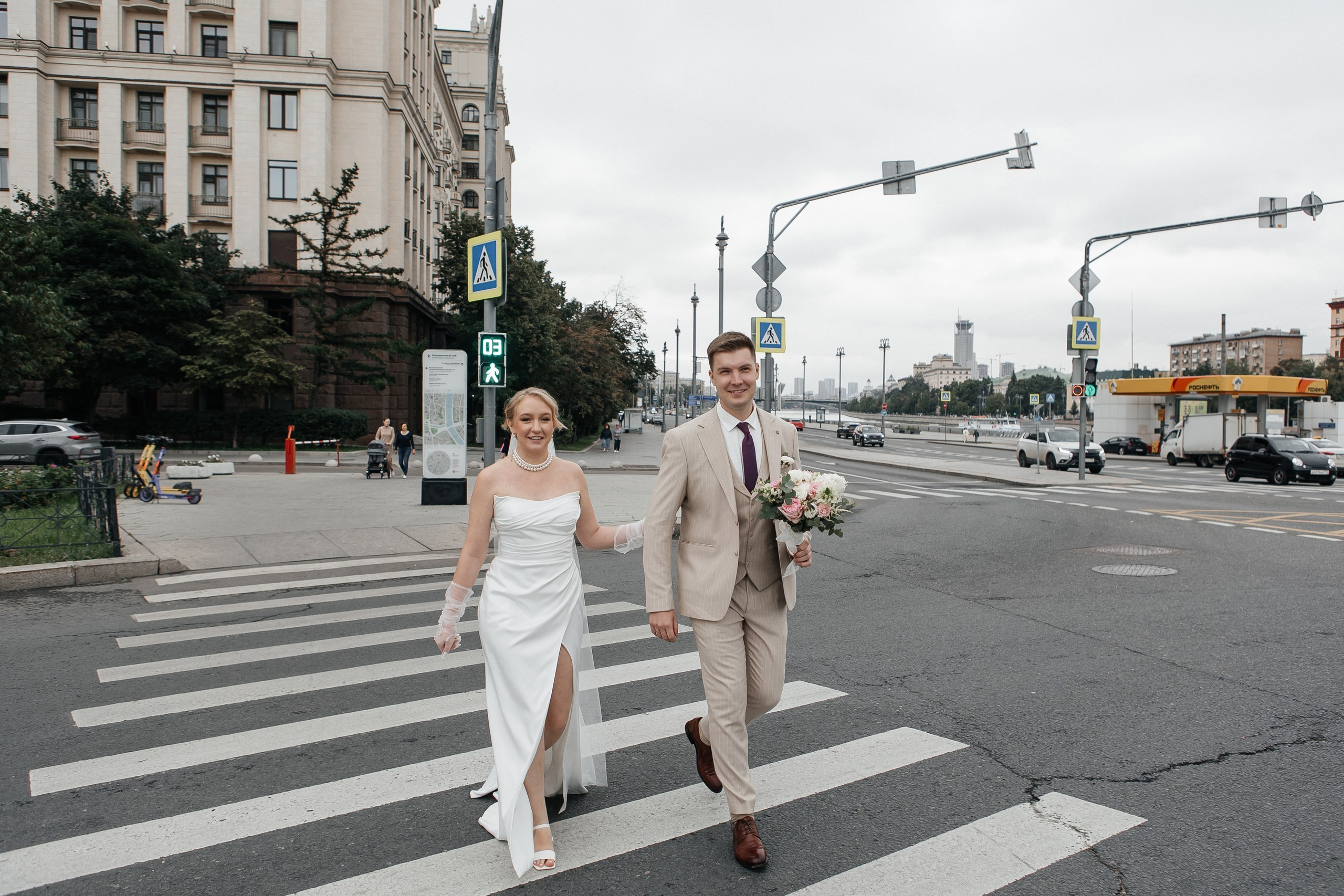 Свадебная прогулка Высотка на Котельнической набережной