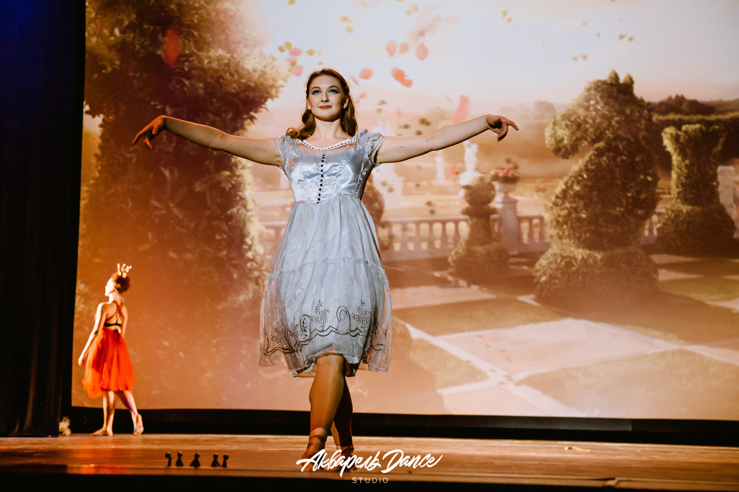 Алиса в стране чудес. Свадебный Семейный Репортажный фотограф в Москве