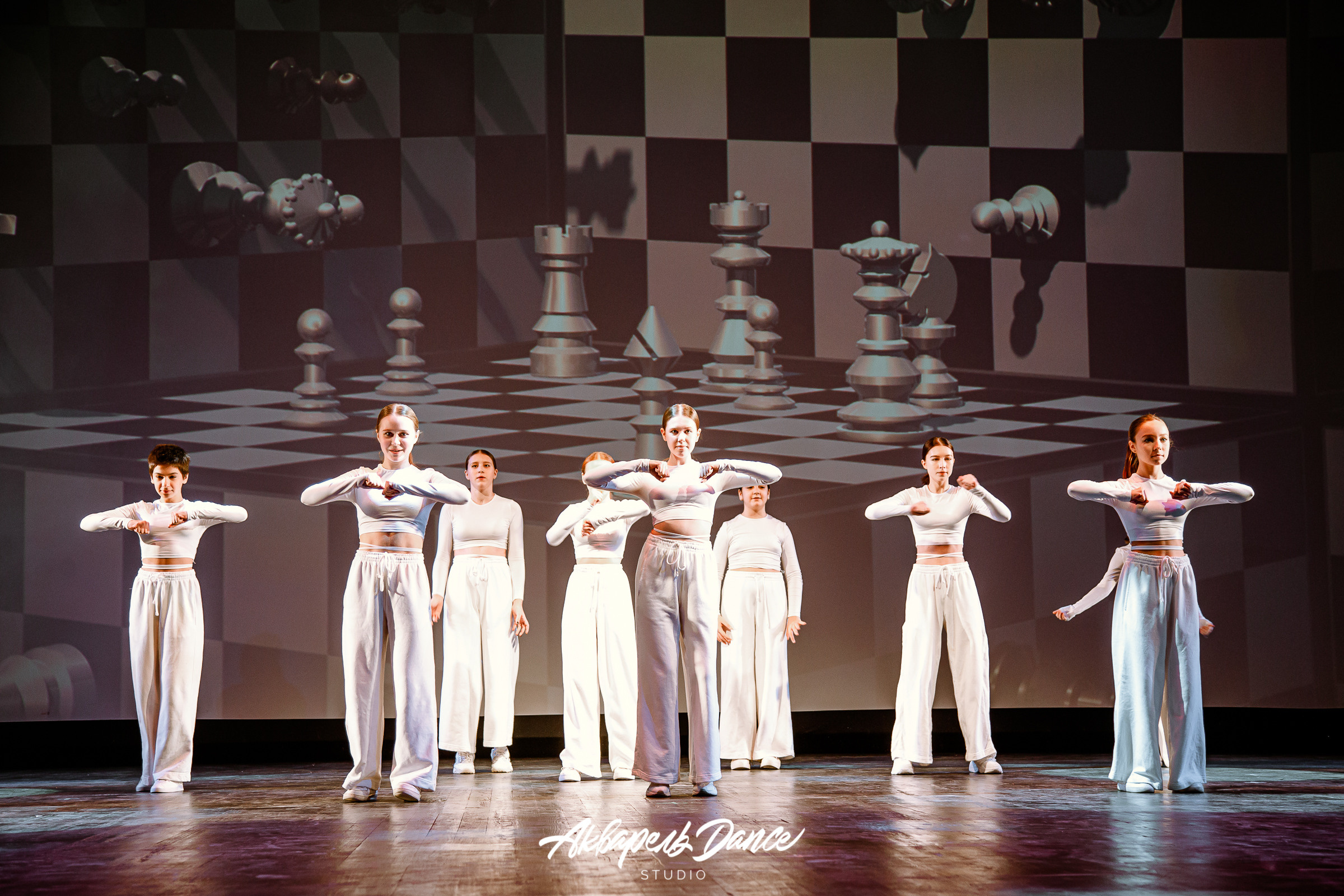 Алиса в стране чудес. Свадебный Семейный Репортажный фотограф в Москве