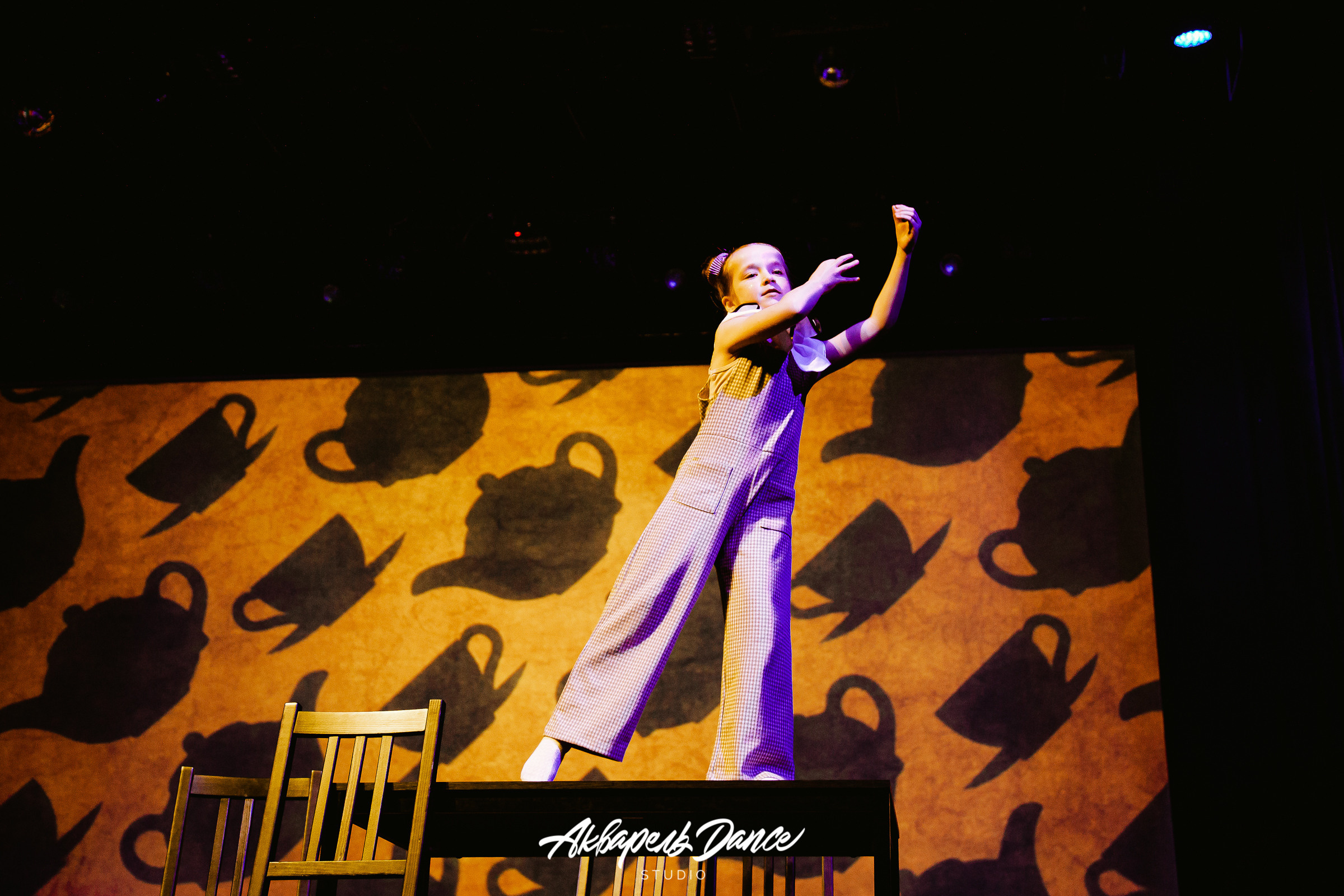 Алиса в стране чудес. Свадебный Семейный Репортажный фотограф в Москве