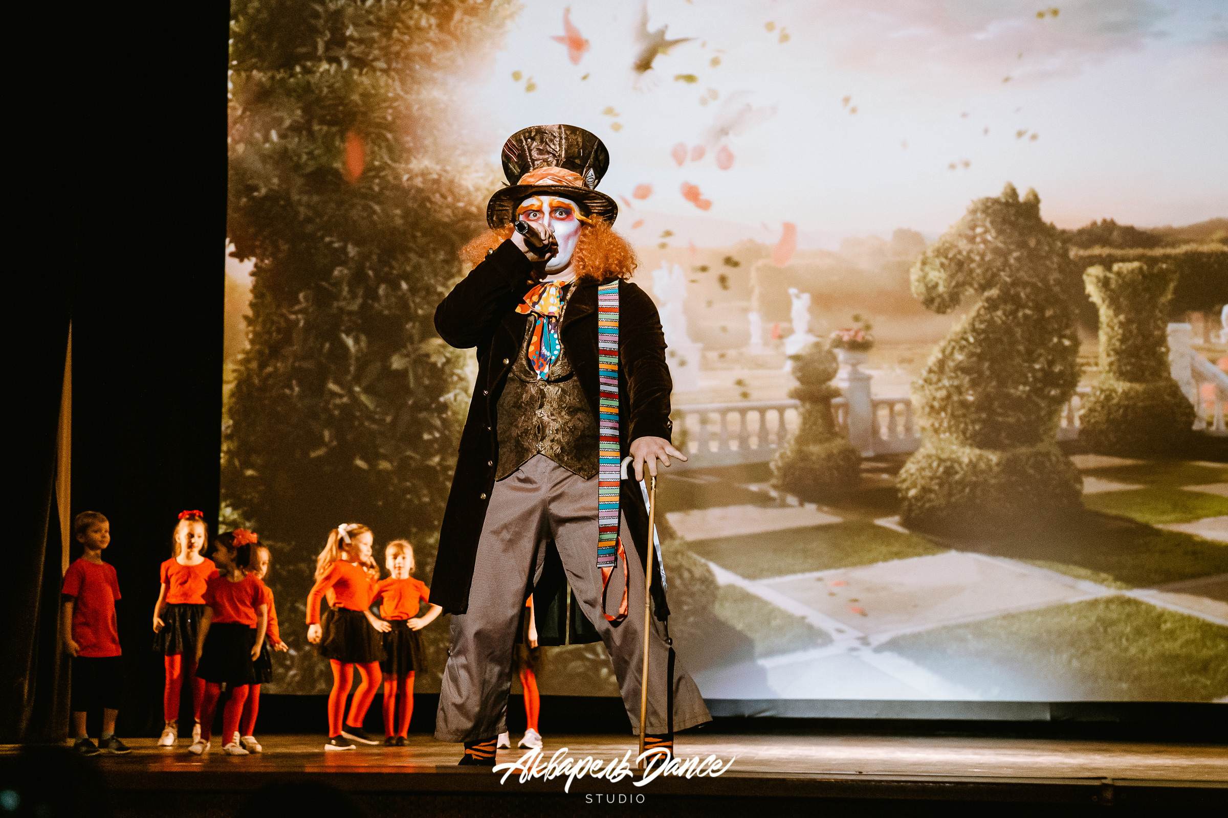 Алиса в стране чудес. Свадебный Семейный Репортажный фотограф в Москве