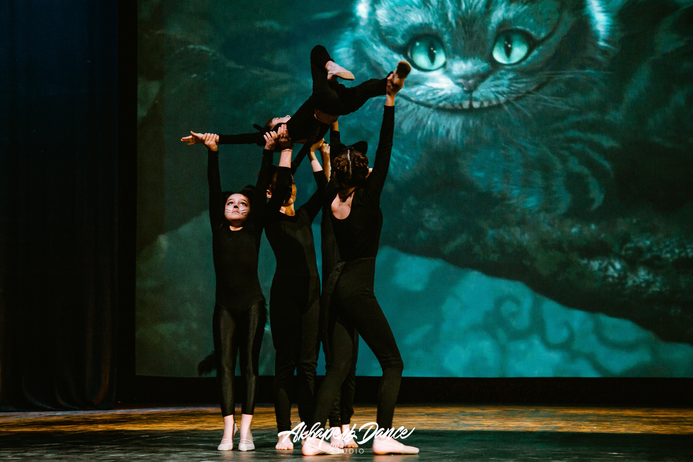 Алиса в стране чудес. Свадебный Семейный Репортажный фотограф в Москве