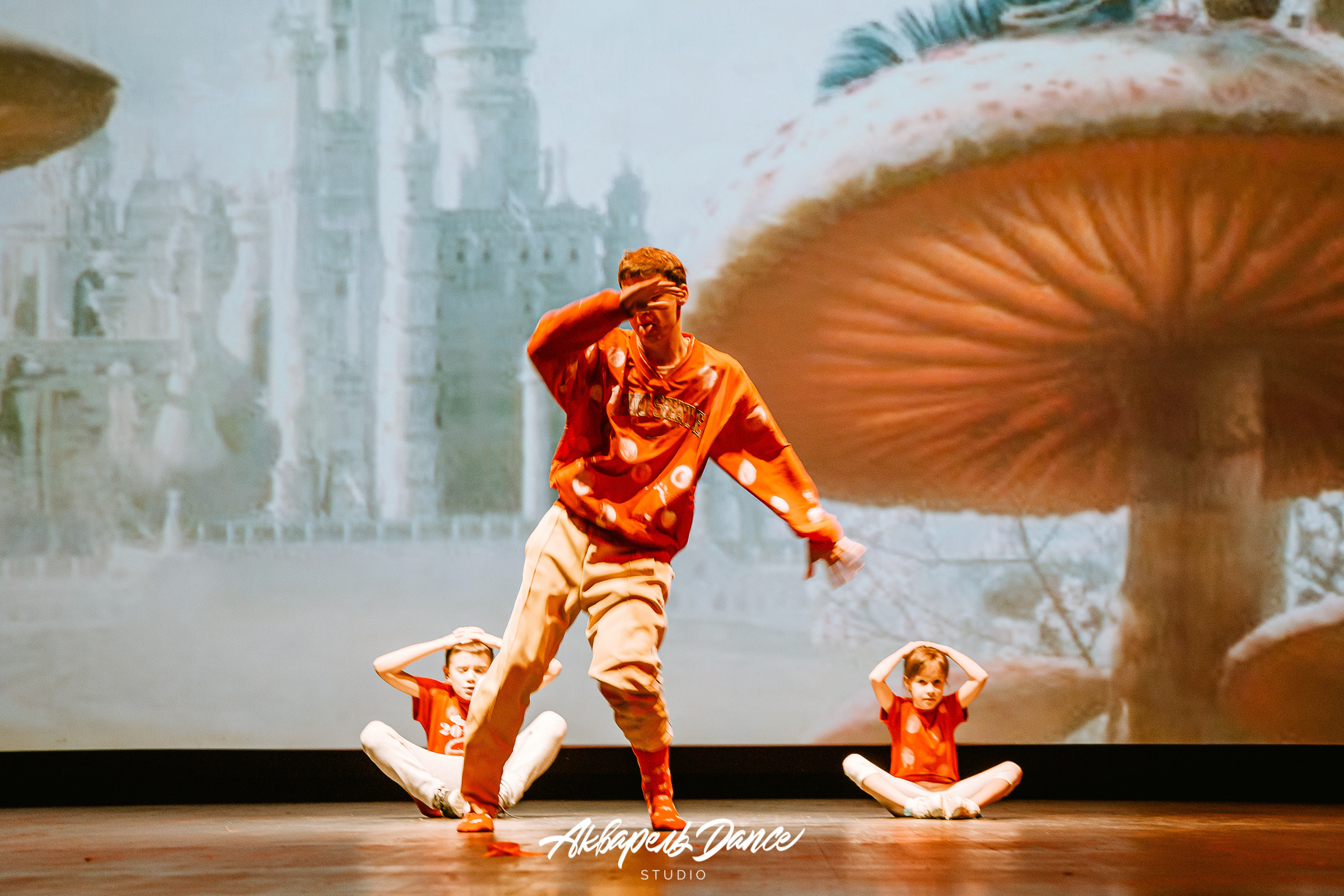 Алиса в стране чудес. Свадебный Семейный Репортажный фотограф в Москве