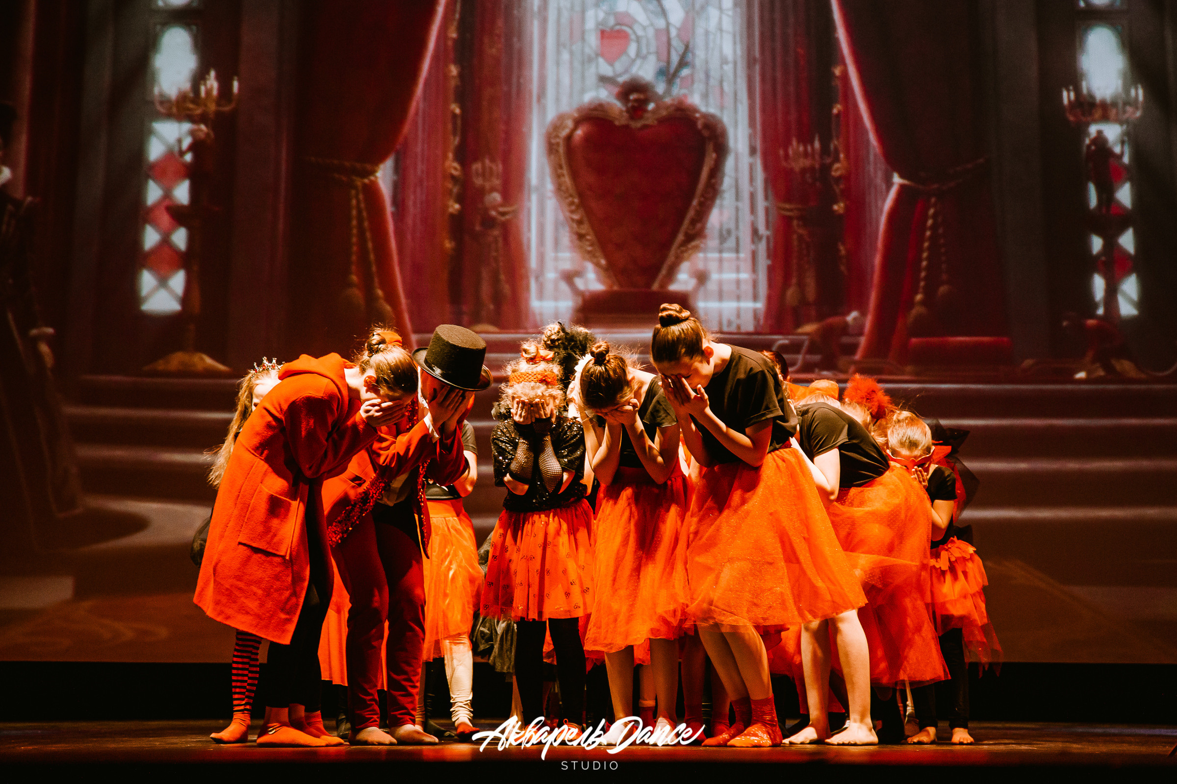 Алиса в стране чудес. Свадебный Семейный Репортажный фотограф в Москве