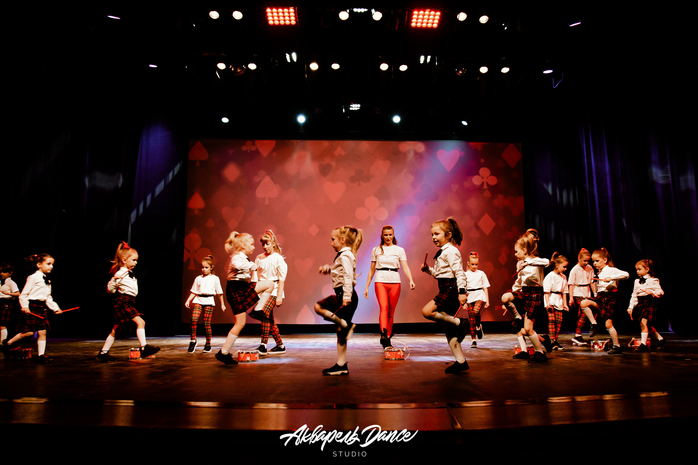 Алиса в стране чудес. Свадебный Семейный Репортажный фотограф в Москве