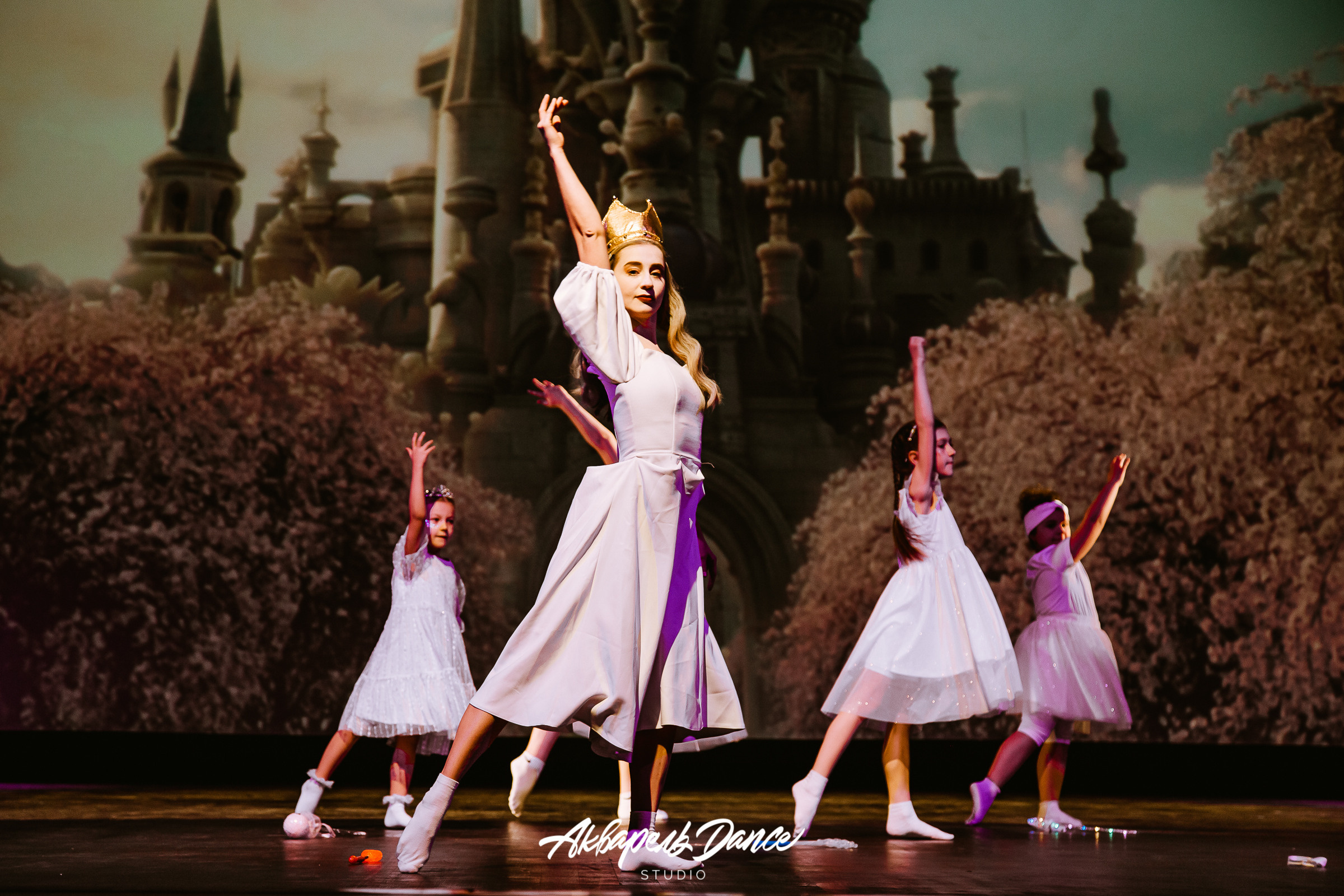 Алиса в стране чудес. Свадебный Семейный Репортажный фотограф в Москве