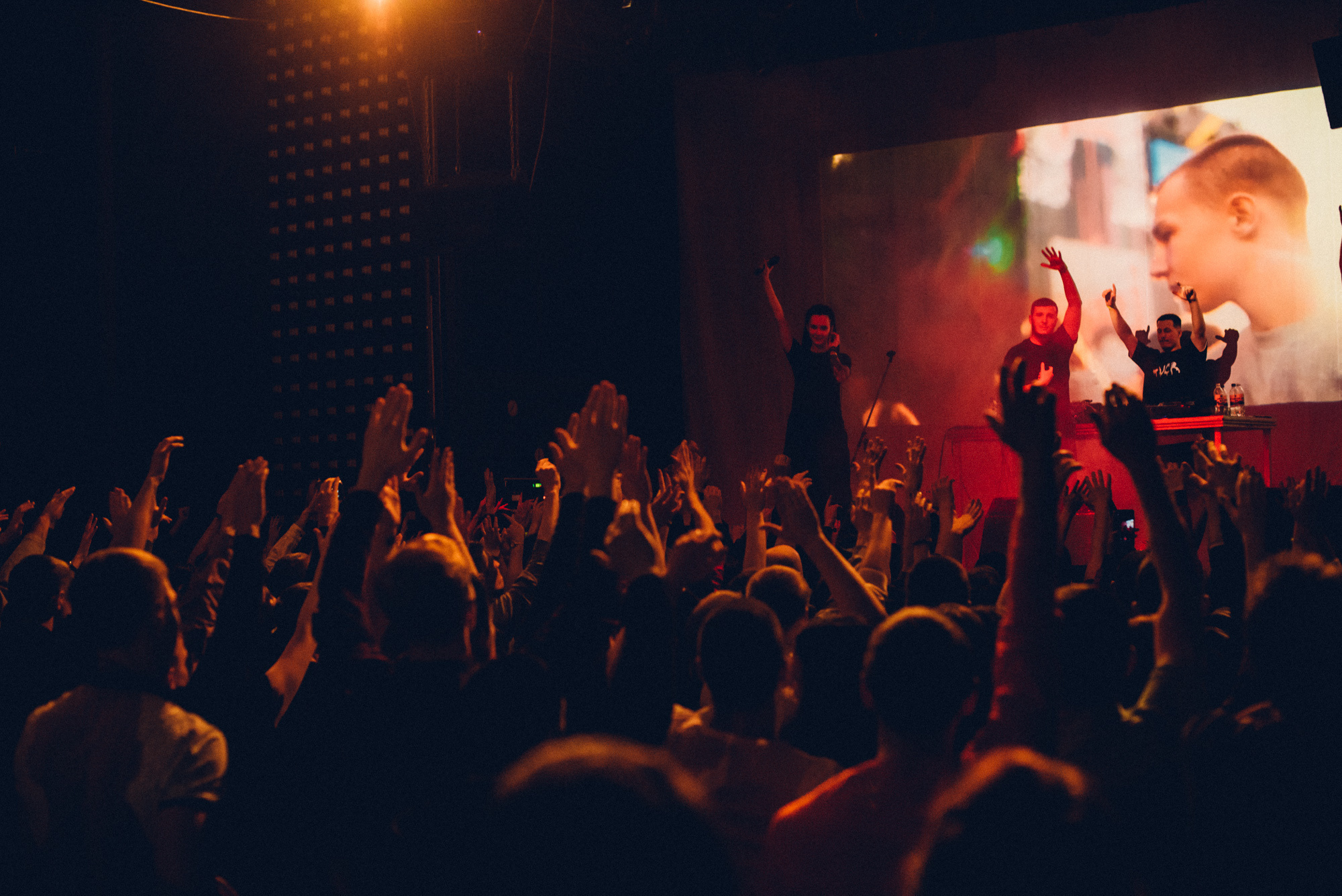 Съёмка концерта. Артём Савиных — профессиональный фотограф в Москве | Репортажи, свадьбы, портреты