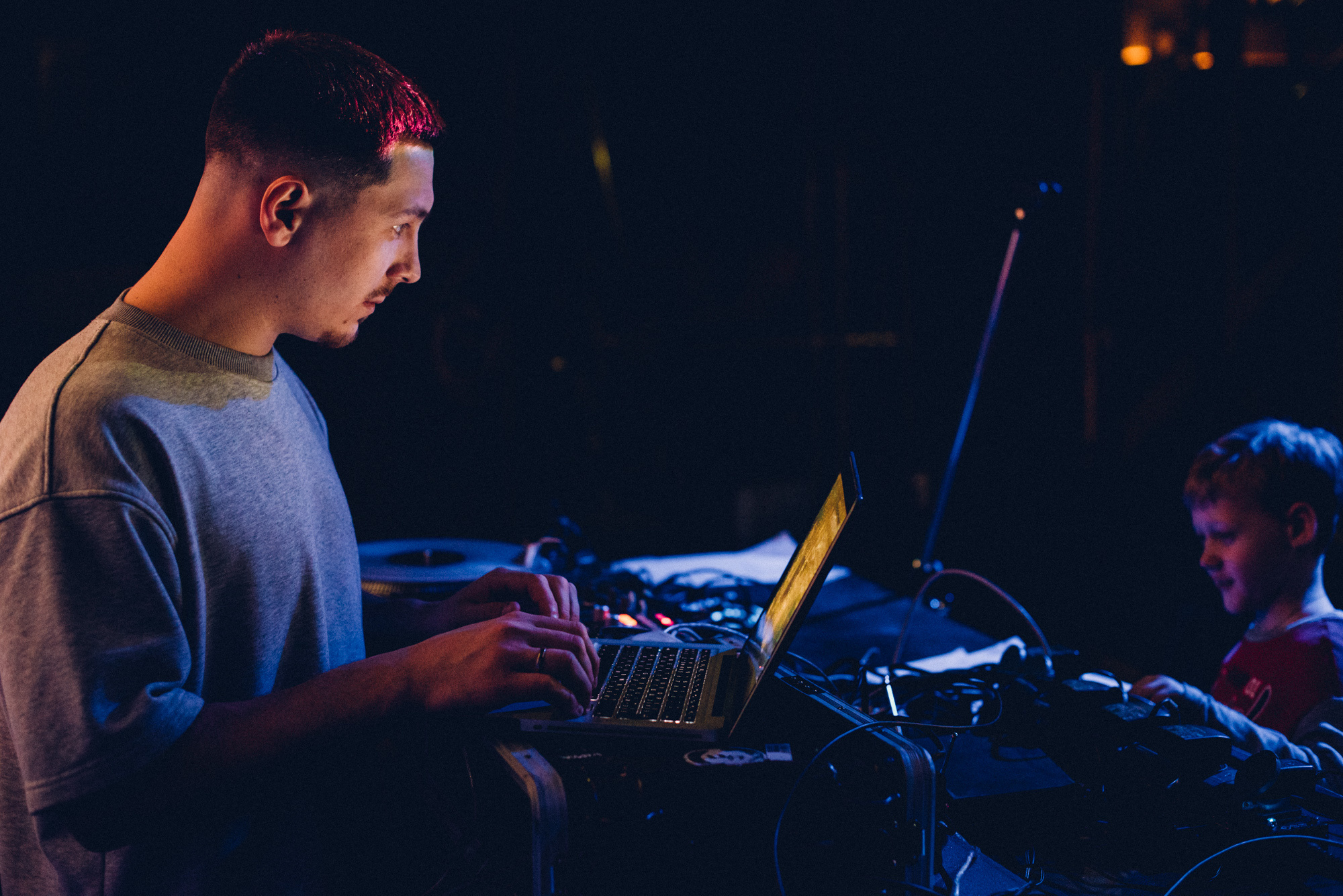 Съёмка концерта. Артём Савиных — профессиональный фотограф в Москве | Репортажи, свадьбы, портреты