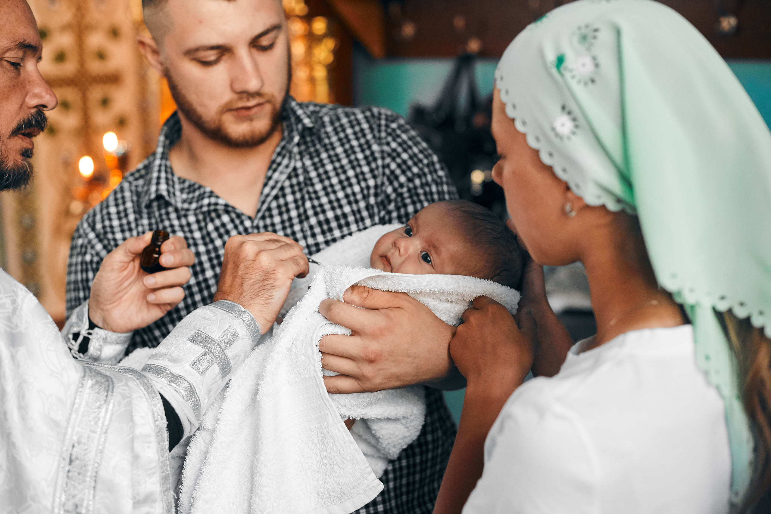 Фотосъёмка крещения. Артём Савиных — профессиональный фотограф в Москве | Репортажи, свадьбы, портреты