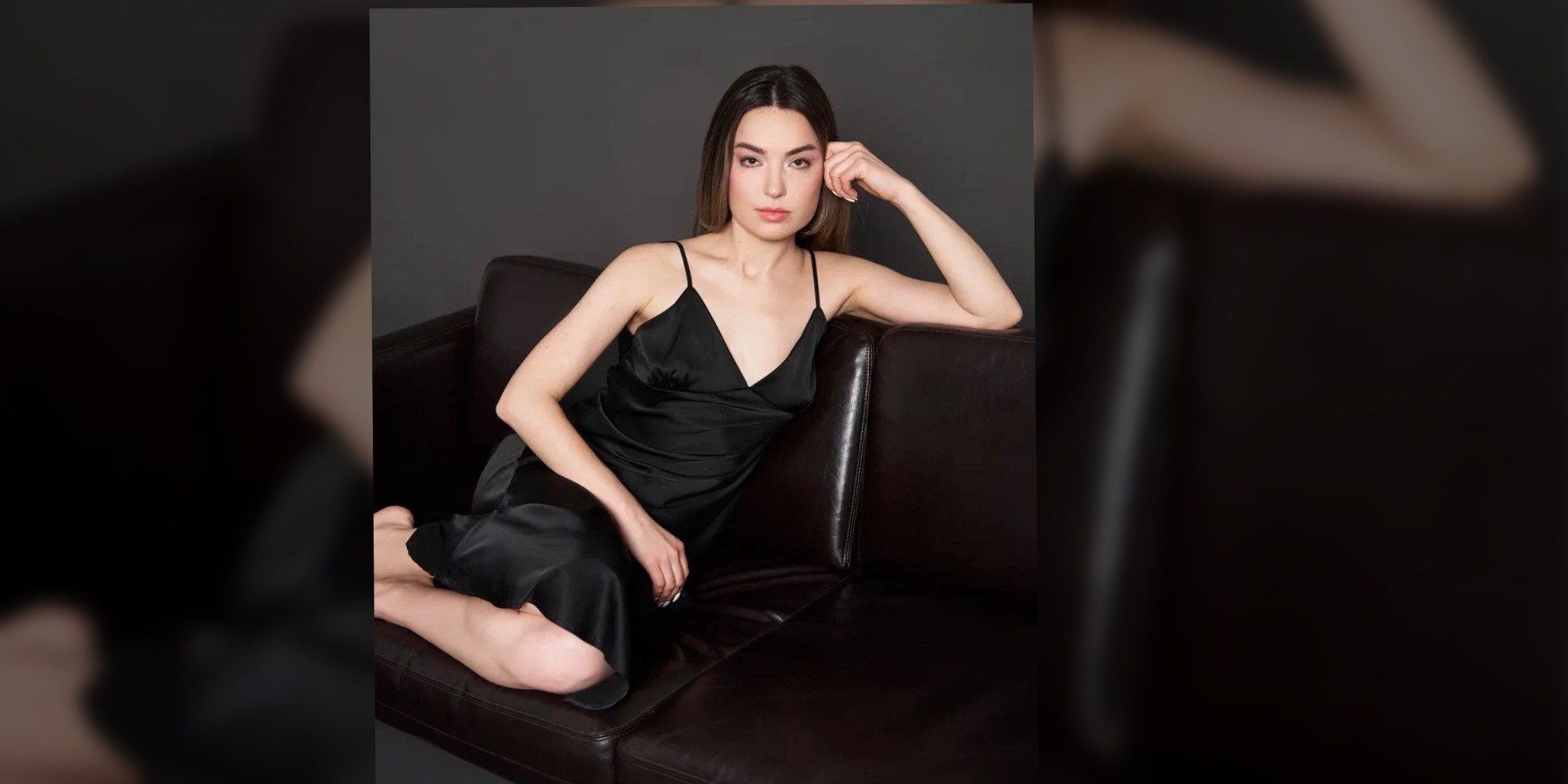 Стилист — имиджмейкер, Дизайнер — Юдина Екатерина. Картины барельефные, крупноформатные, из гипсовой штукатурки. Санкт — Петербург