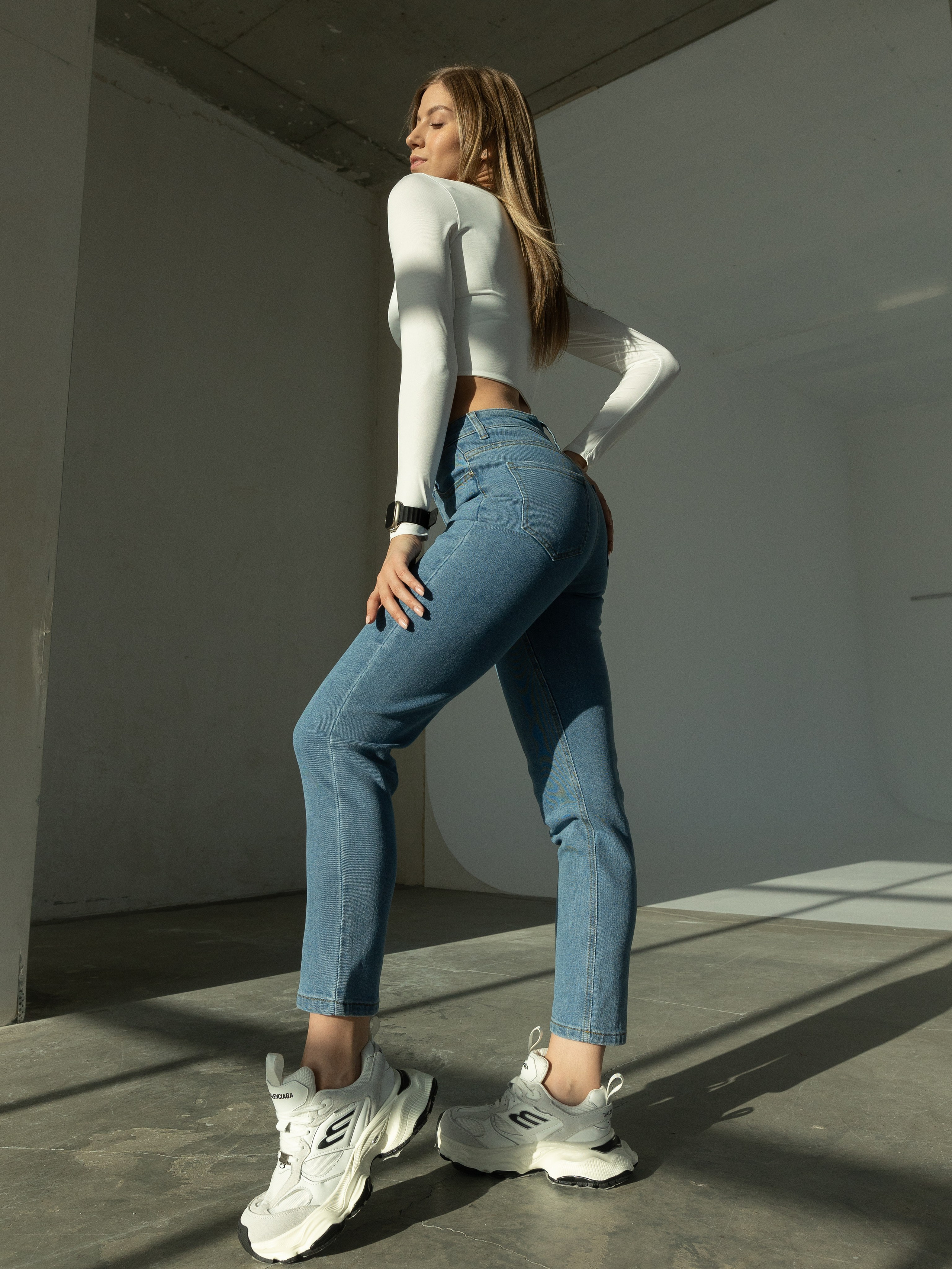 Джинсы для WB. Женский фотограф в Екатеринбурге Марина Логинова