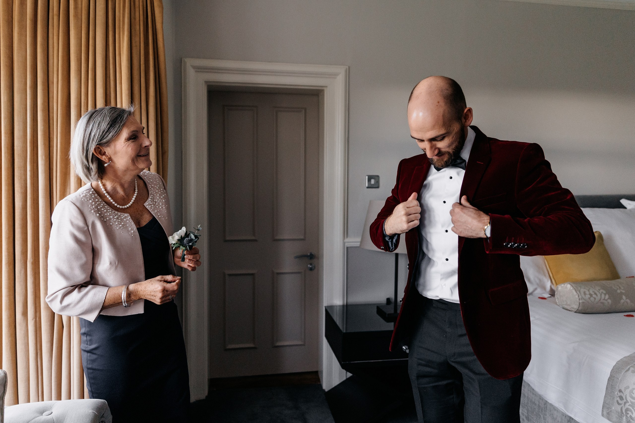 Hartsfield Manor Wedding. Moments Catchers — Wedding Photography & Video Duo in London