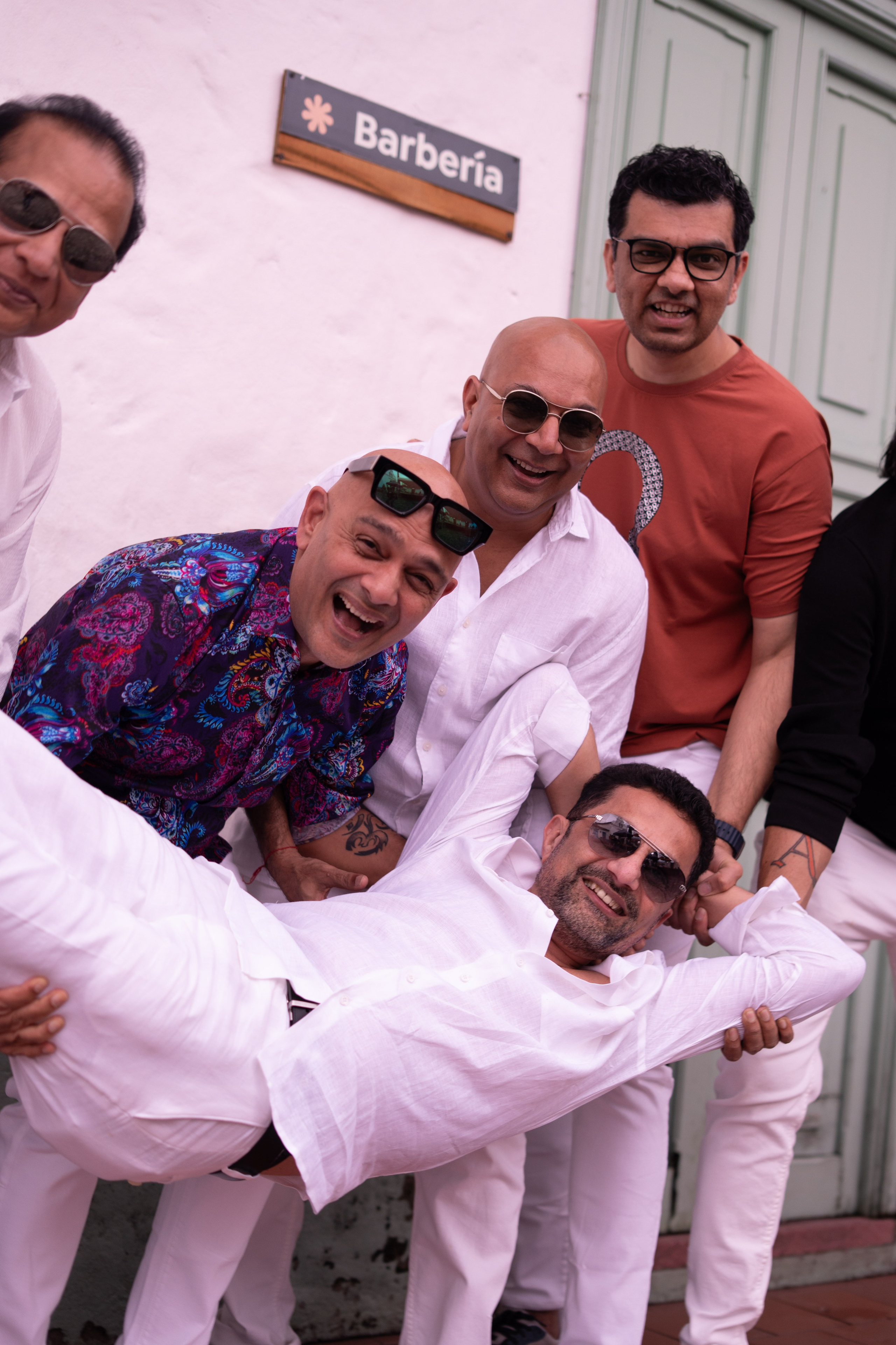 Bachelor party / One day in Medellin. Wedding Photographer in Barcelona and Medellin