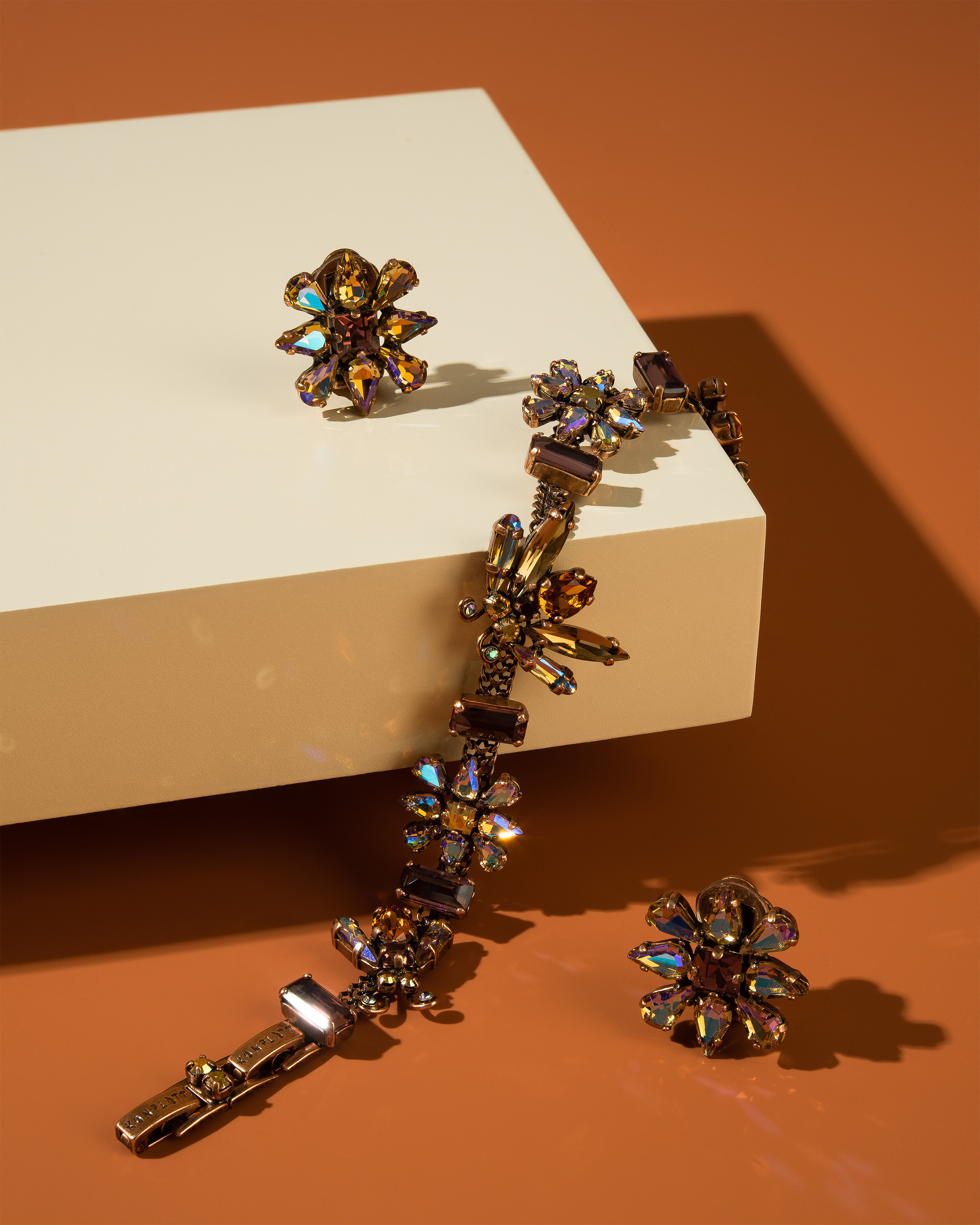 Украшения. Предметная фотография