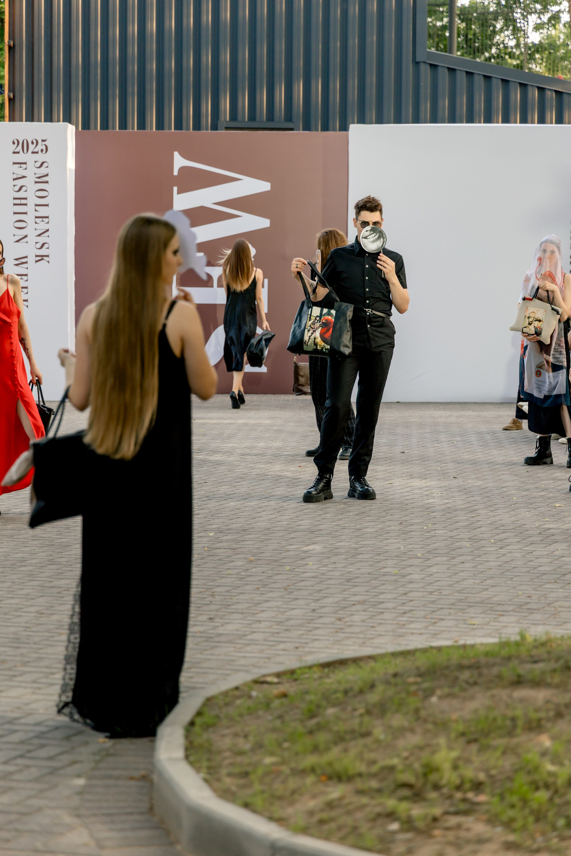 Smolensk Fashion Week 2025_показы_ДЕНЬ 1_ВЕЧЕРНИЙ ПОКАЗ_19:00. Главная