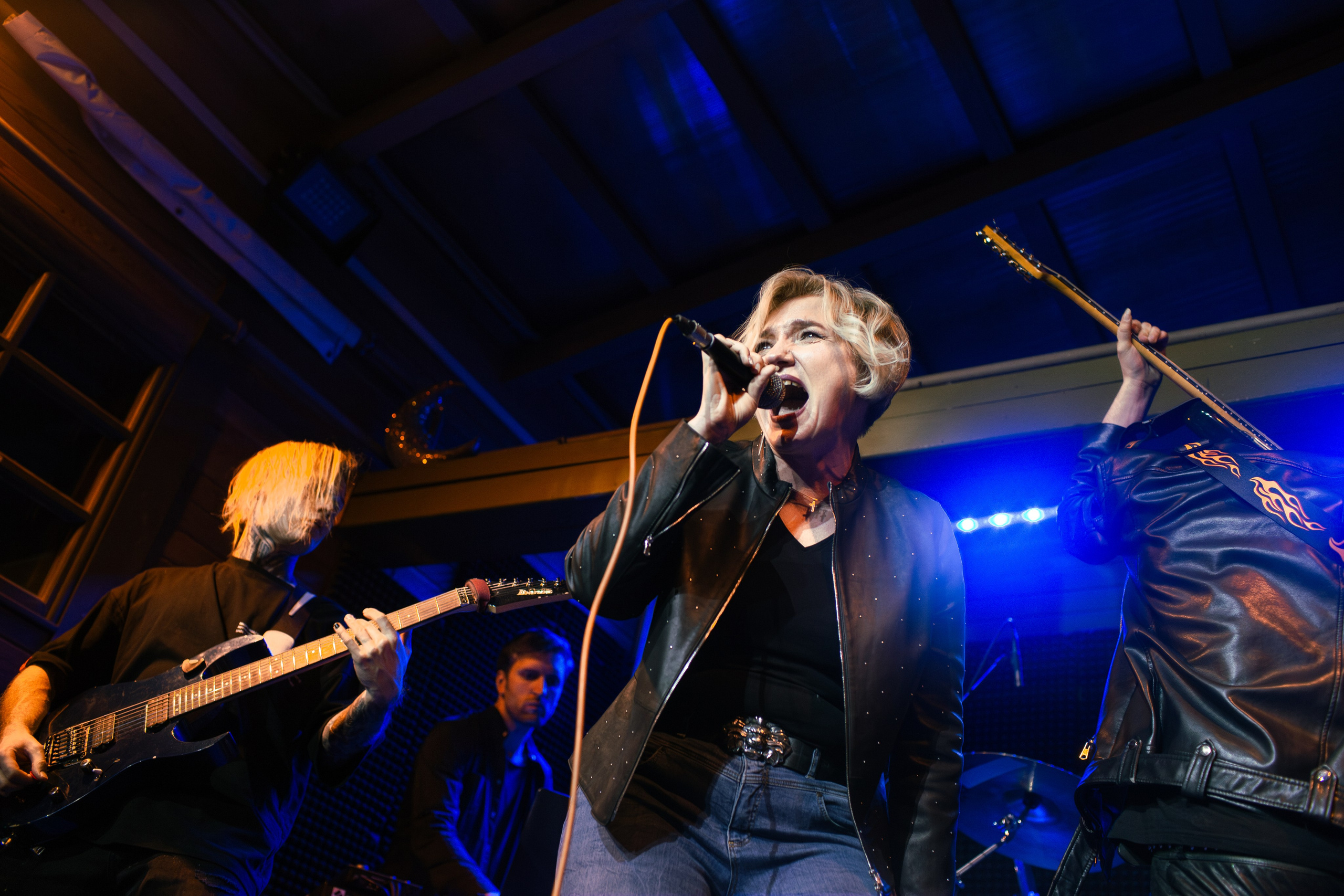 КОНЦЕРТЫ И СПЕКТАКЛИ. Коммерческий фотограф Дамира Умярова (Москва)