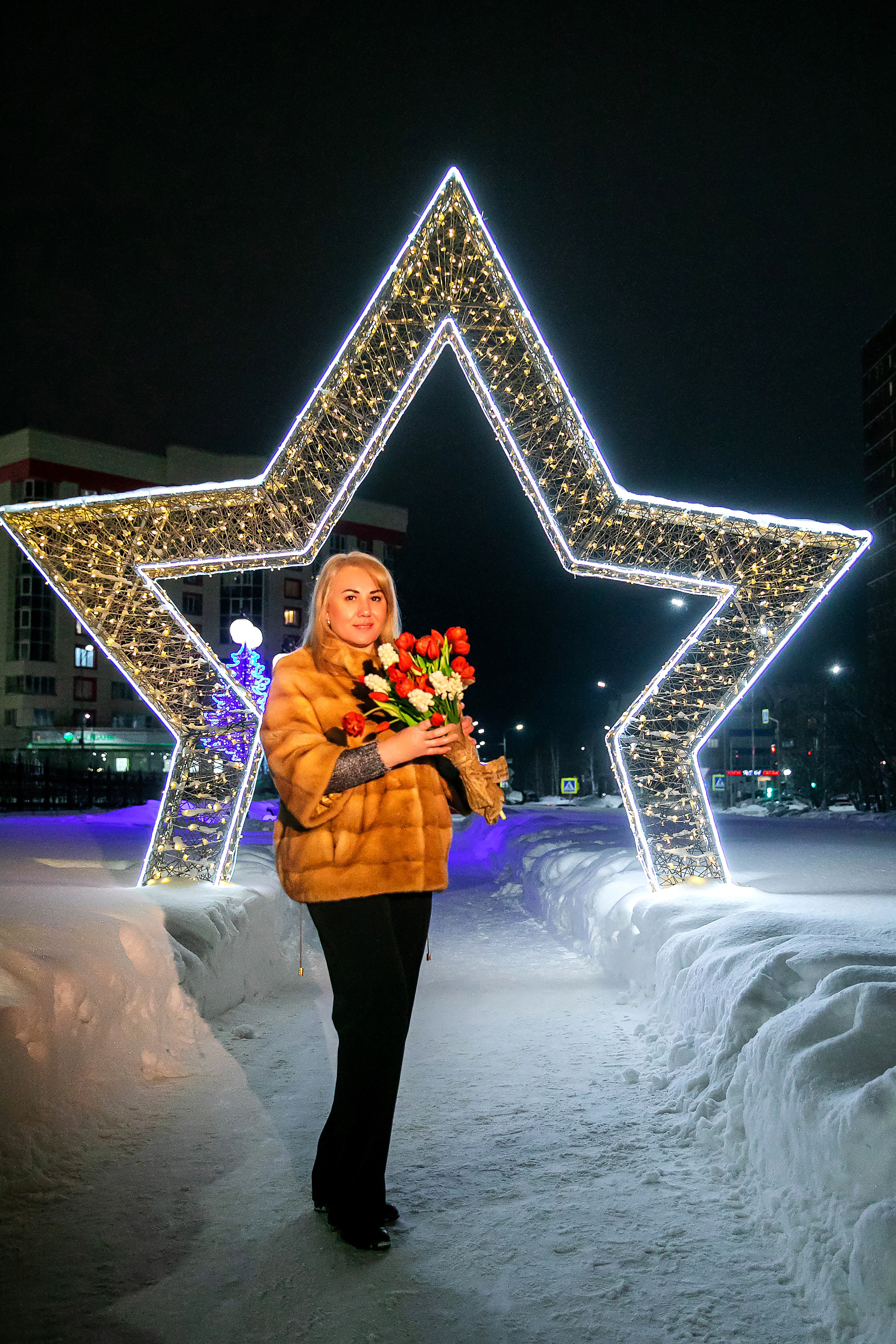 Вечер среди огней. Фотограф Елена Вишневская (Ушакова) Нефтеюганск, Сургут, Тюмень